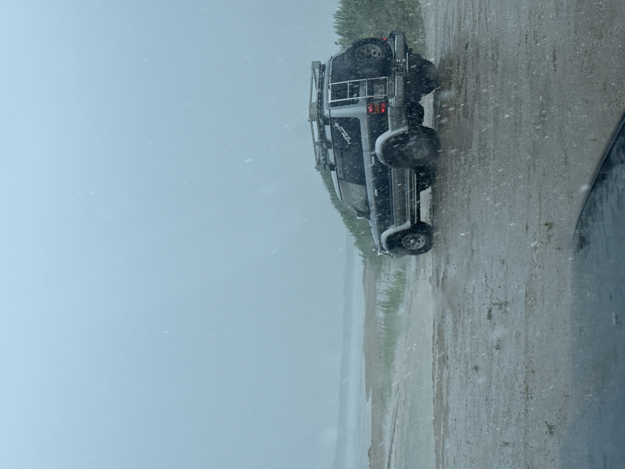Heavy downpour hits Blagoveshchensk, soaking streets and waterfront
