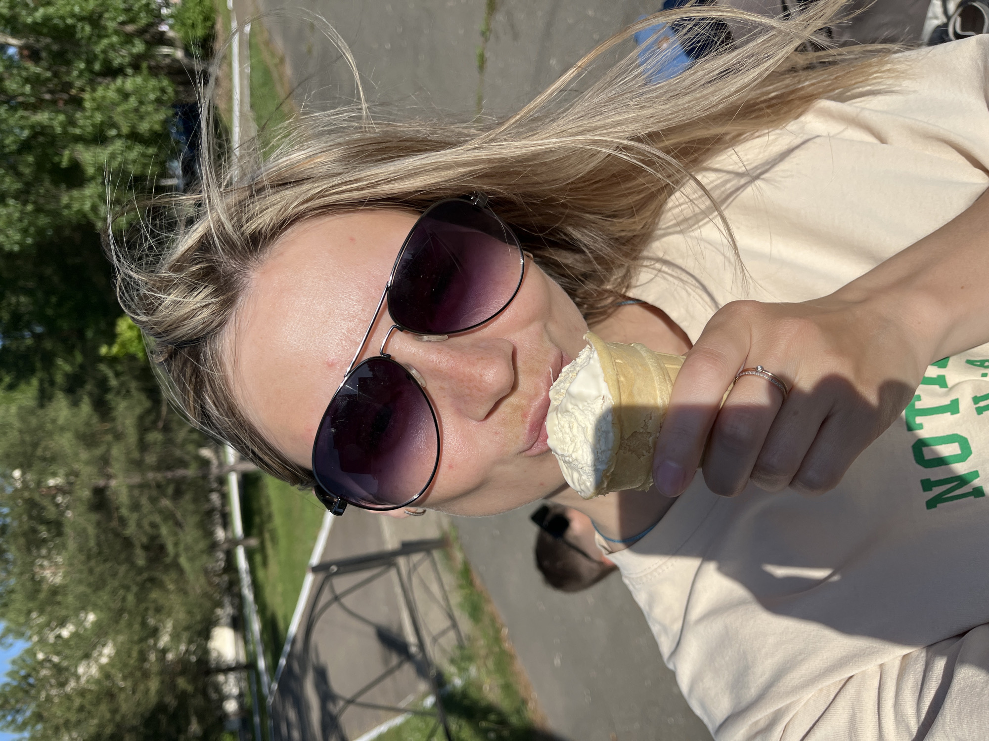 Family enjoys ice cream outing at Chaikovsky monuments