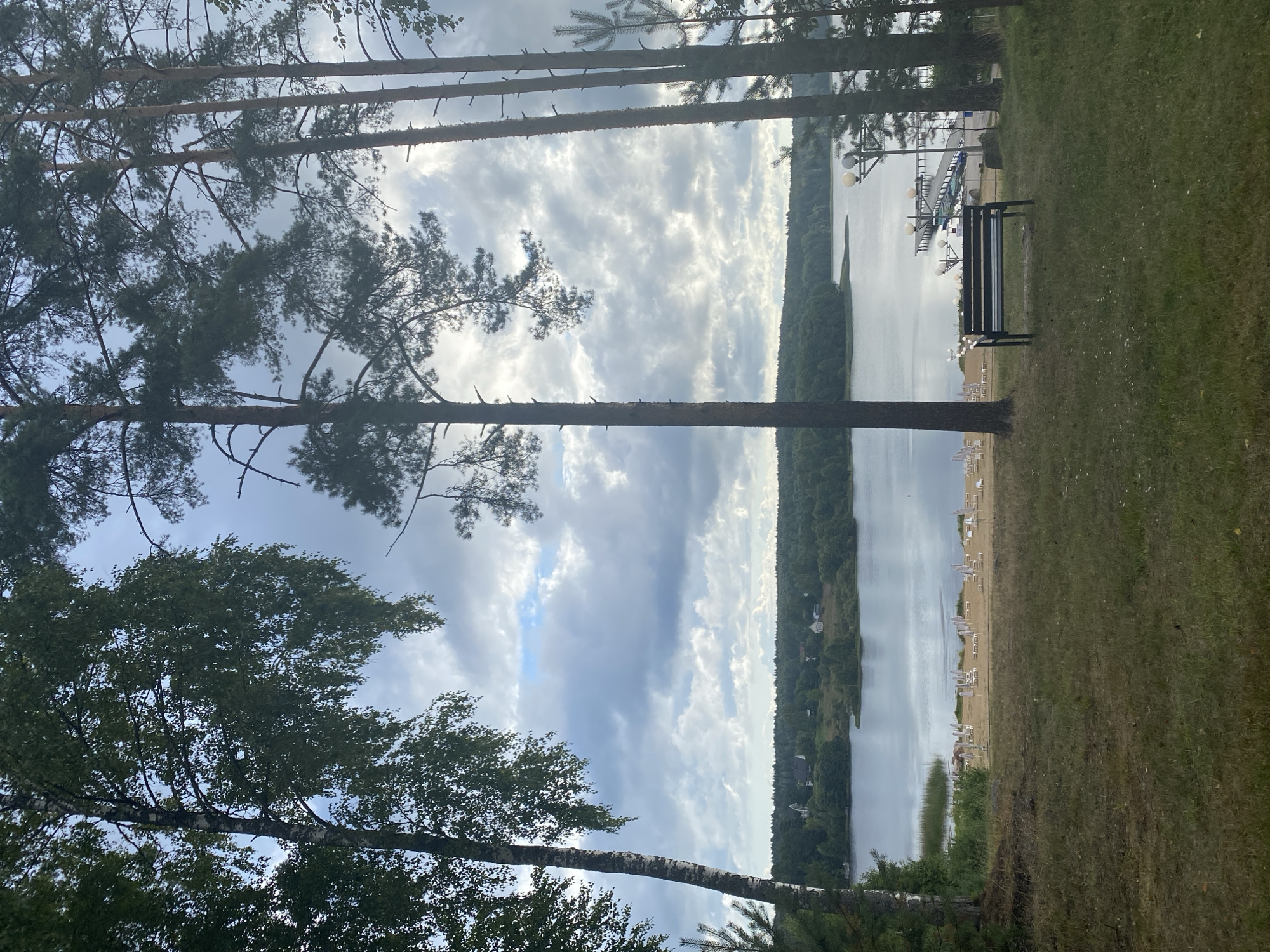 Lakeside meal at a rustic bar-restaurant in Krasnoflotskoe