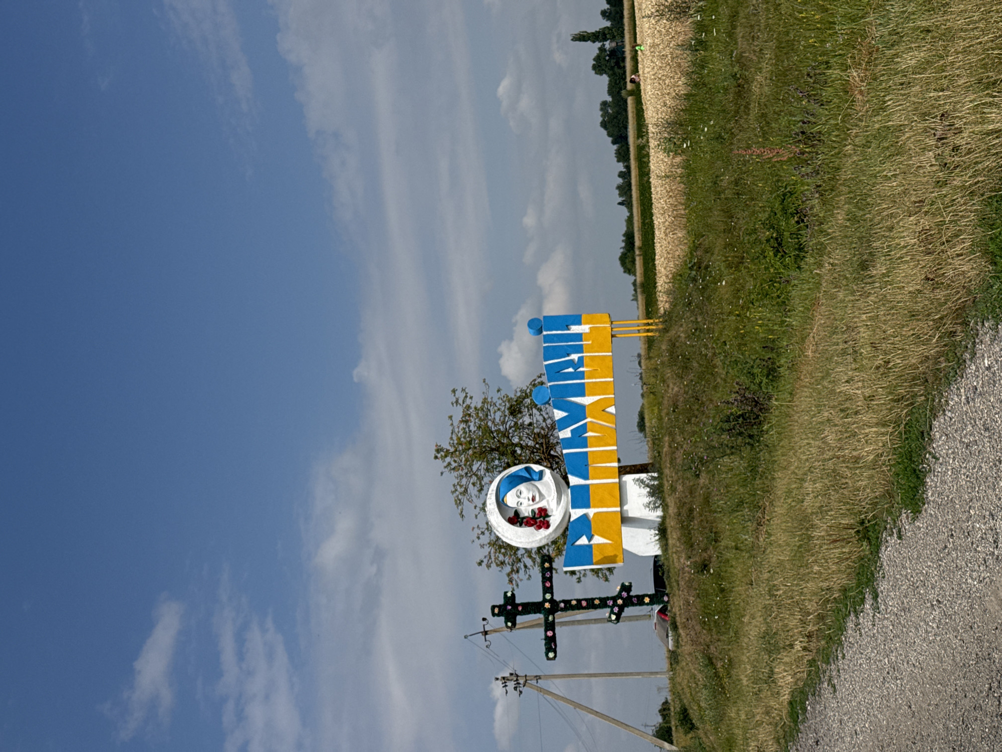 Roadside stop in Vilkhivtsi, Ukraine's wheat country
