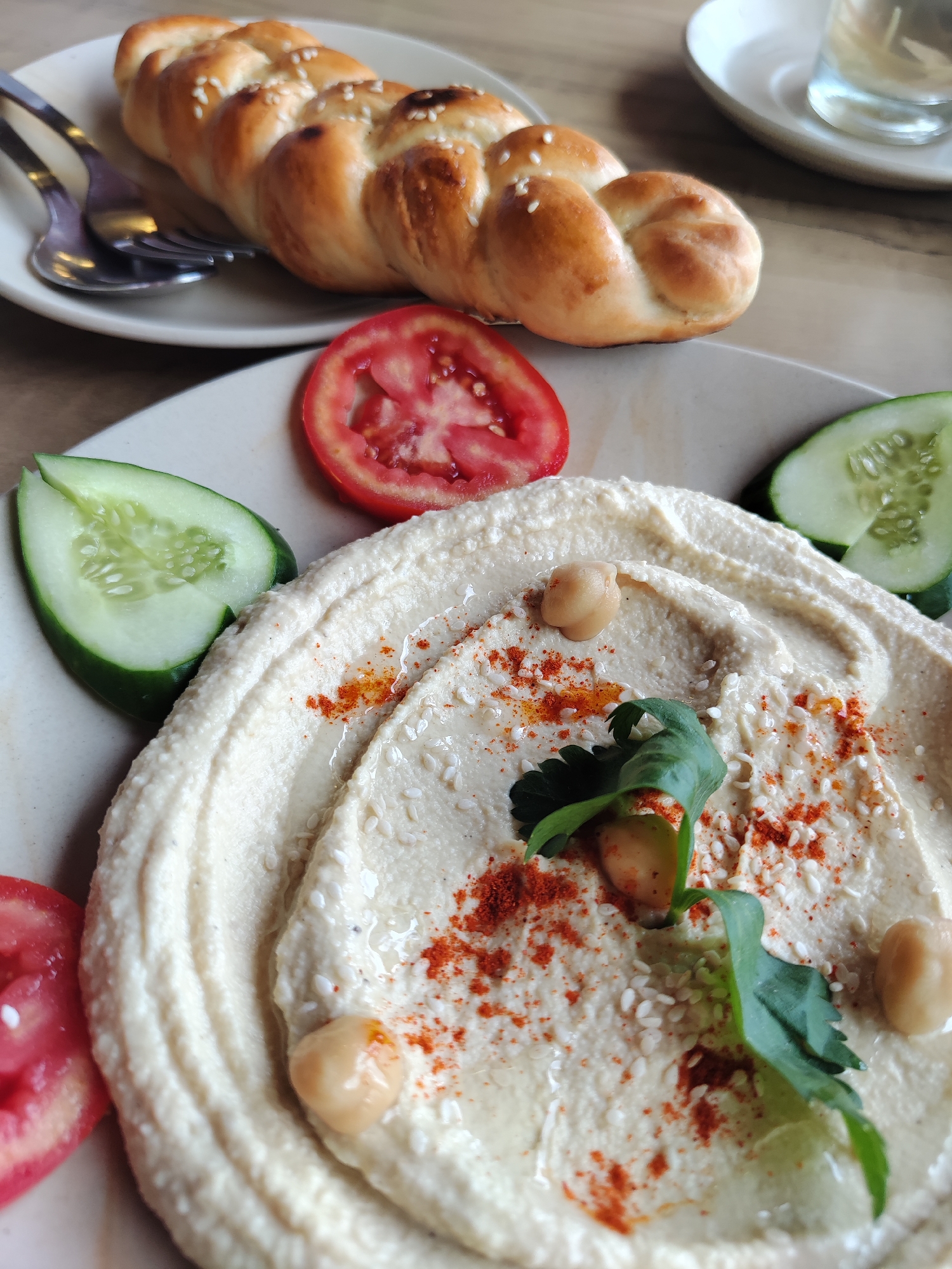 Hummus meal photographed in Dharamkot, India