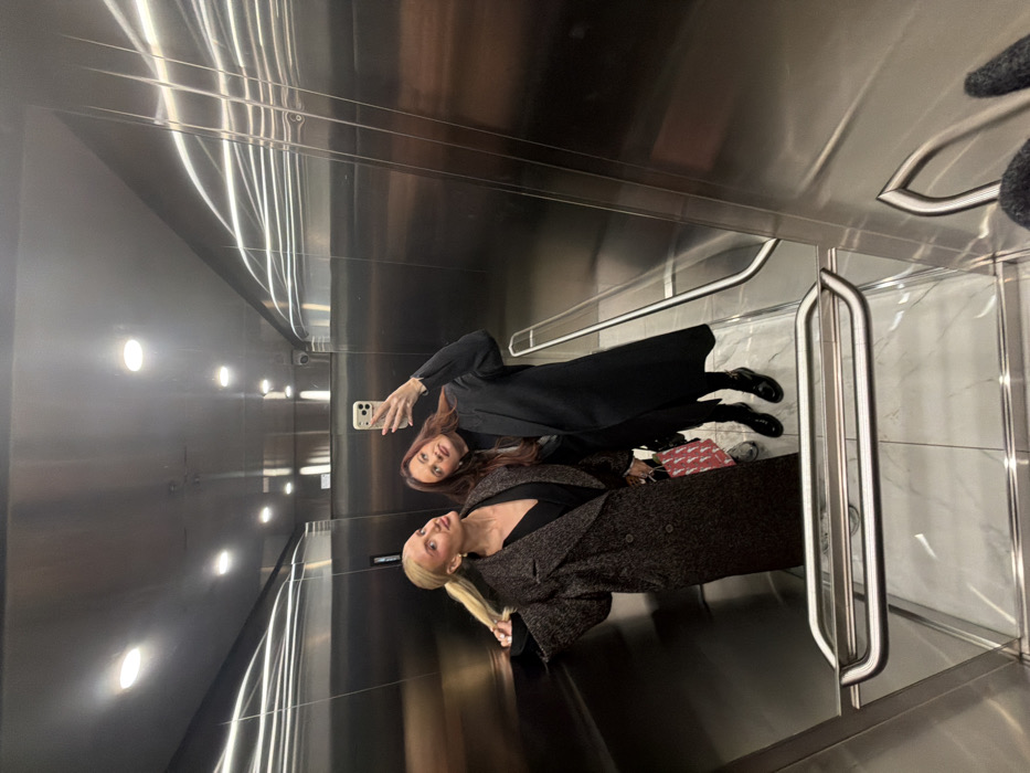 Women Take Mirror Selfies in Belgrade Elevator