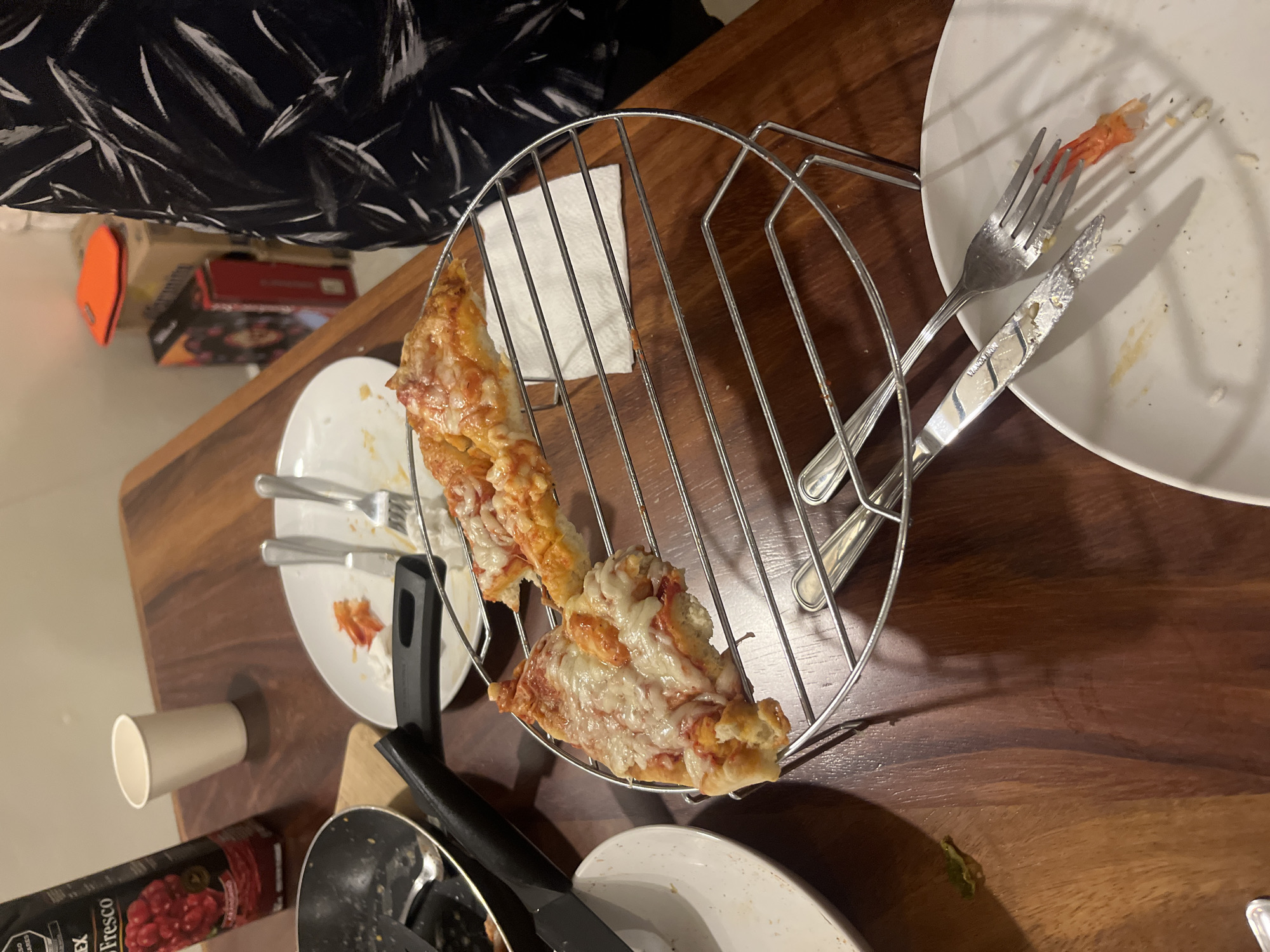 Restaurant meal remnants captured in Brisas de Zicatela