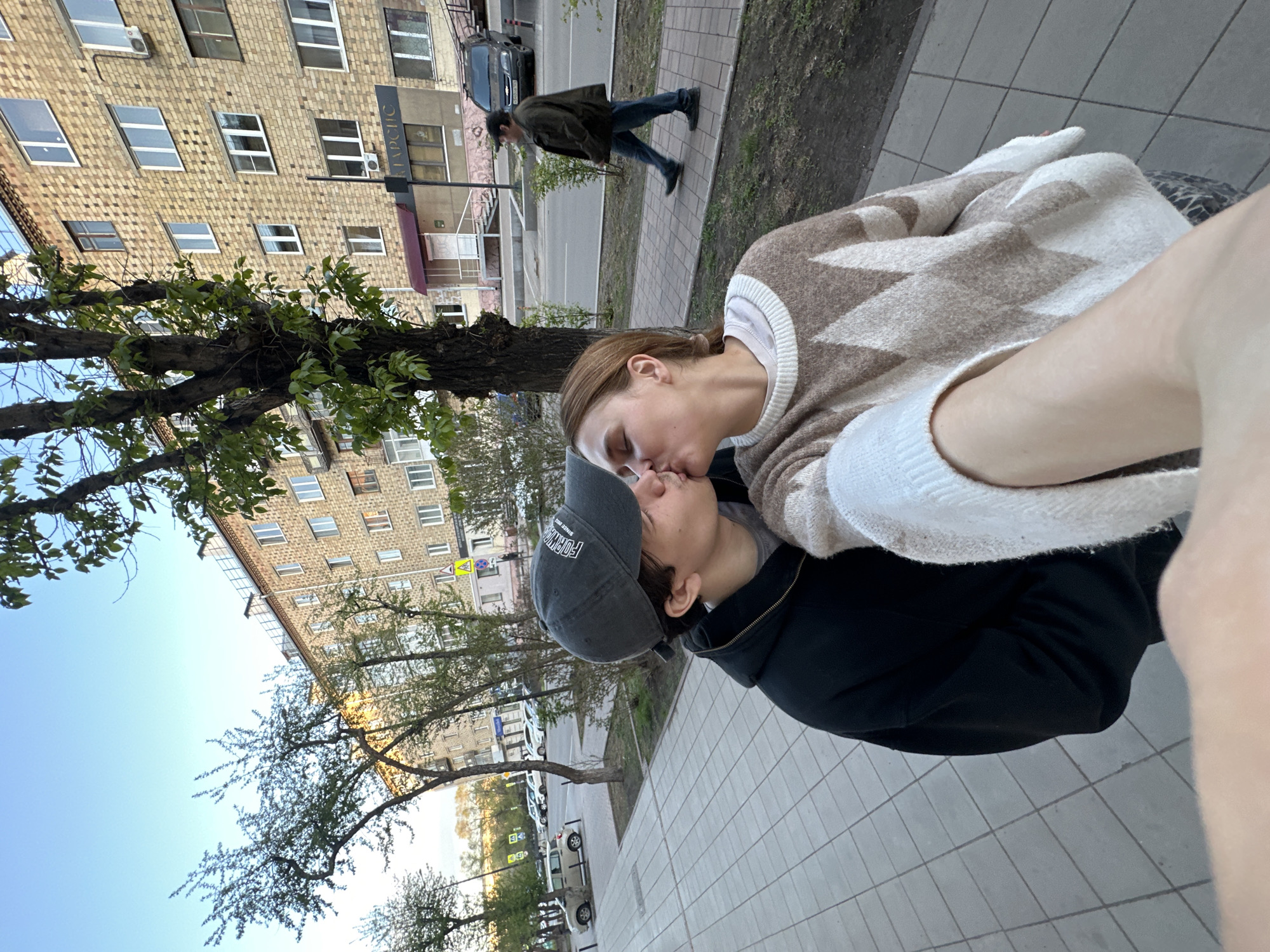 Couple captures romantic moments on Krasnoyarsk streets