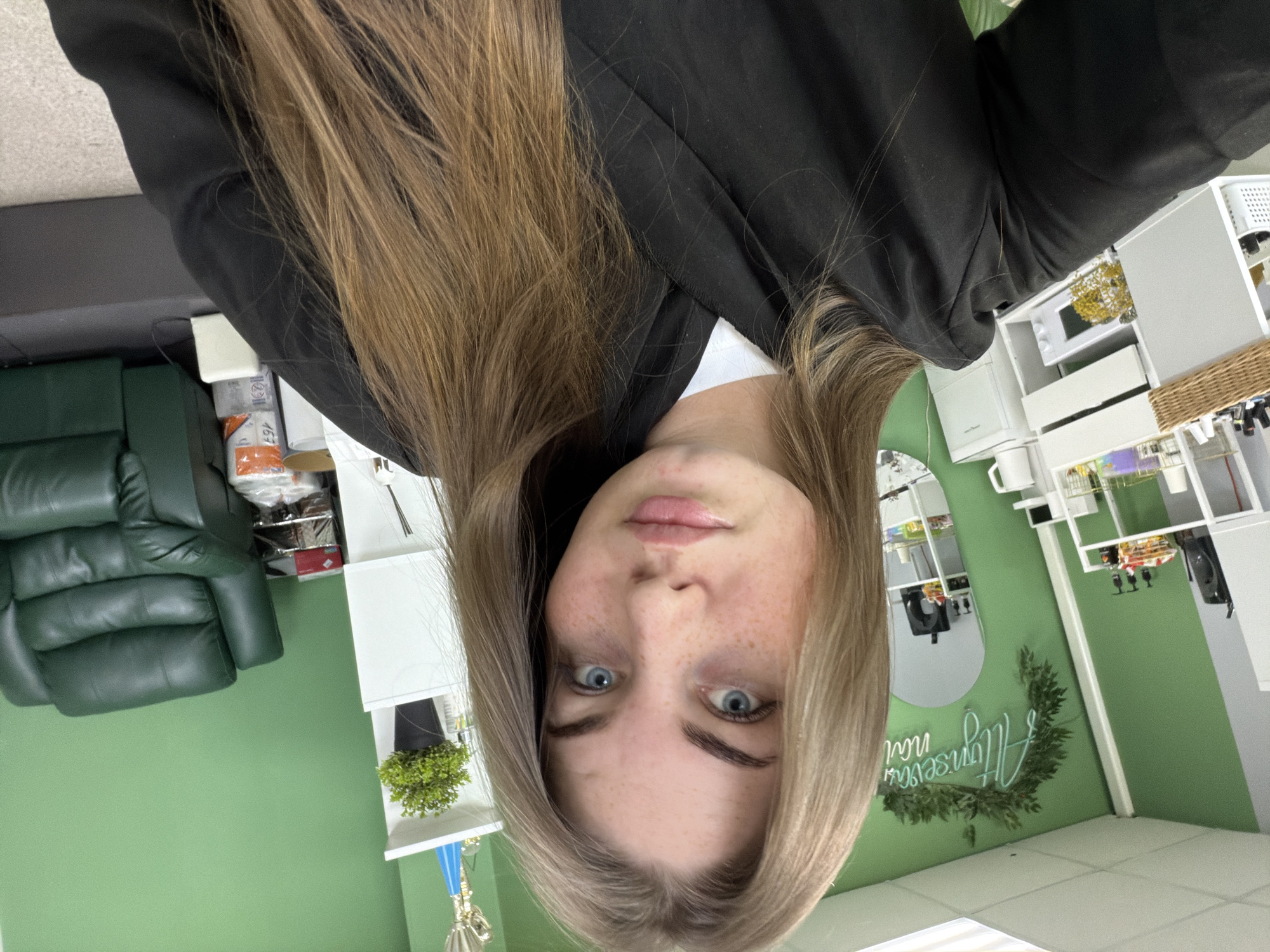 Early morning gym session documented in Chaikovsky, Russia