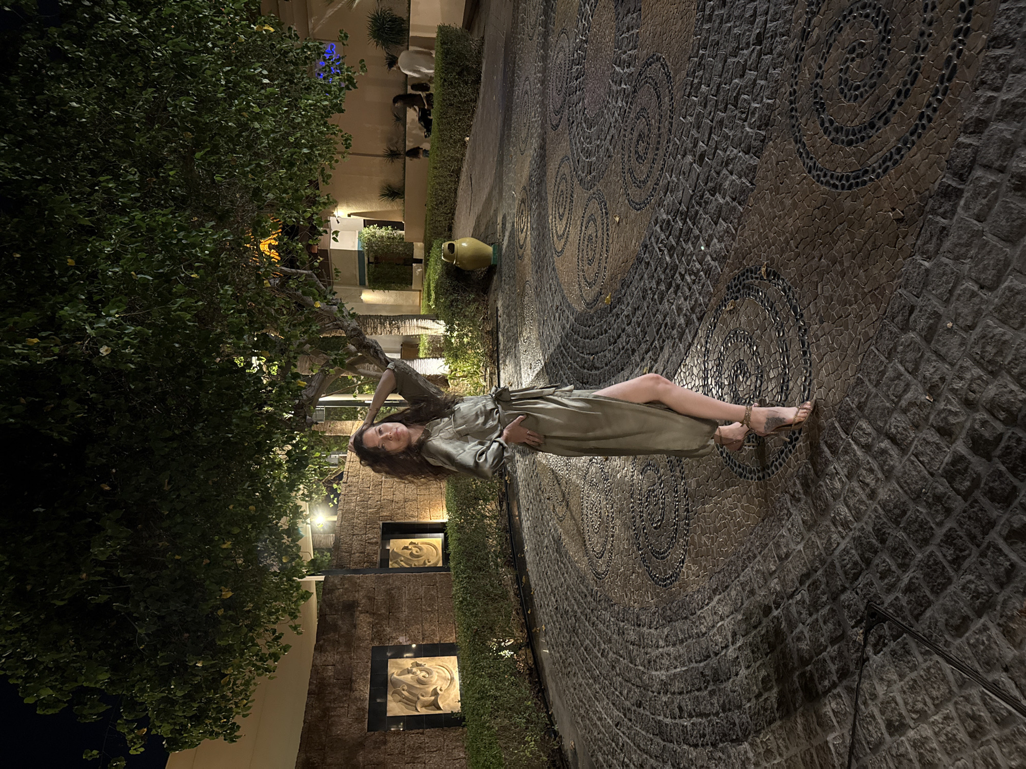 Evening leisure documented at Dubai luxury resort complex