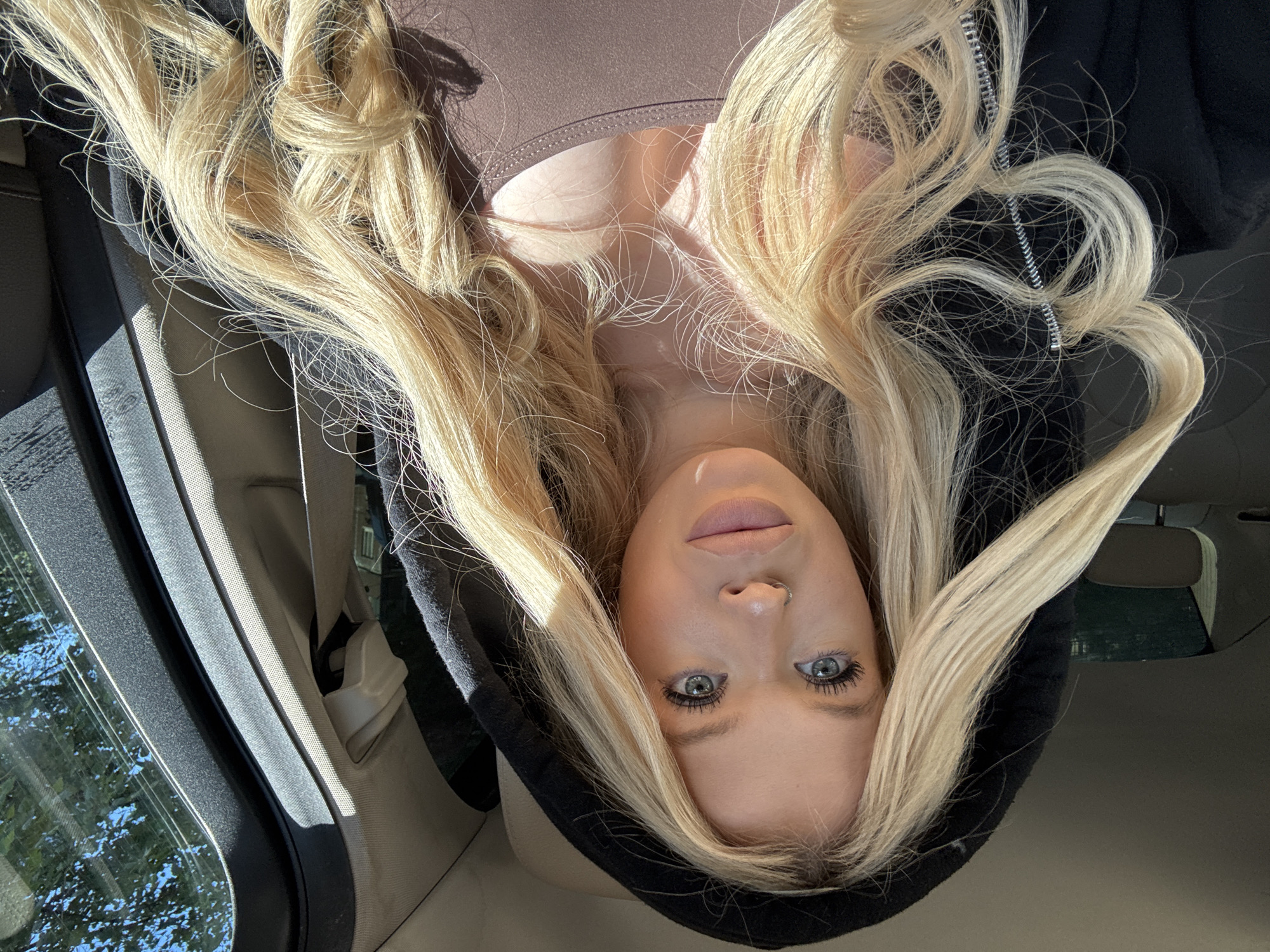 Quick in-car snapshots on St. Petersburg's southern outskirts