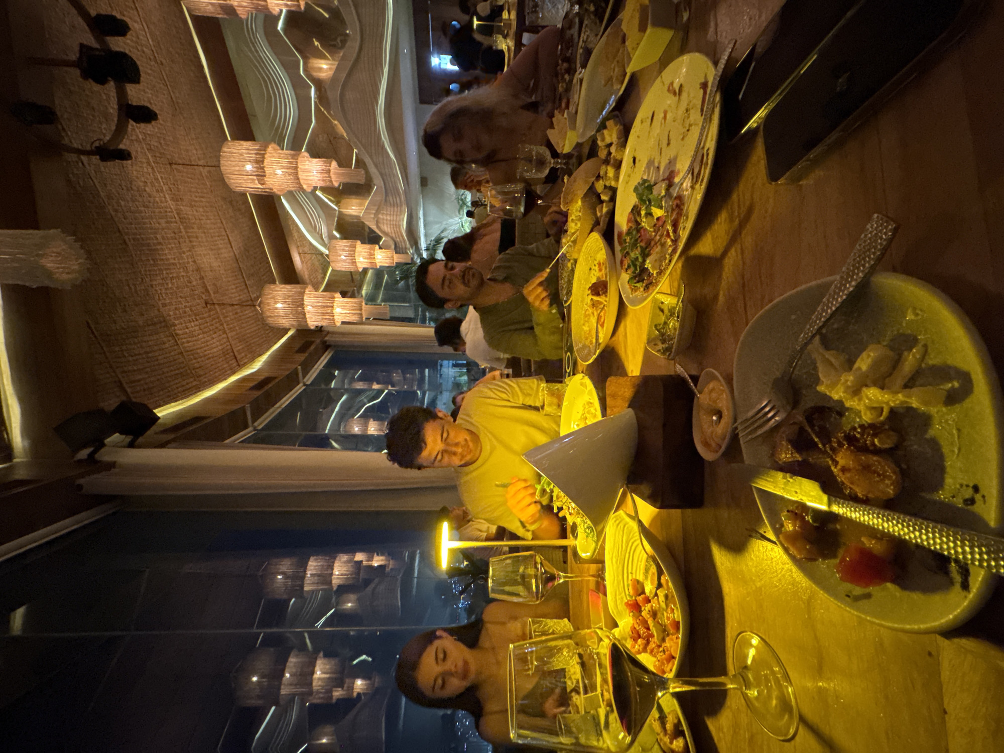 Late night dining group finishes meal in Acapulco restaurant