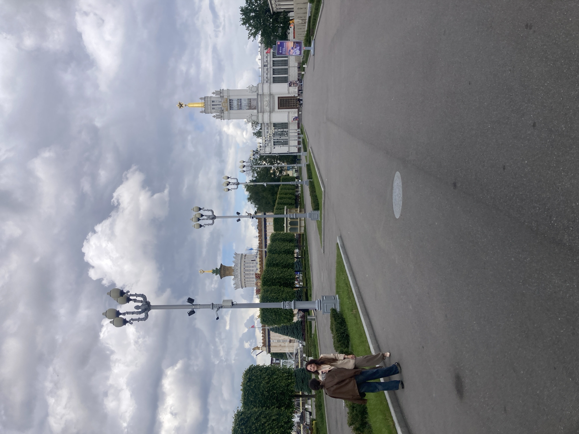 Public event draws crowds to Moscow's VDNKh exhibition center