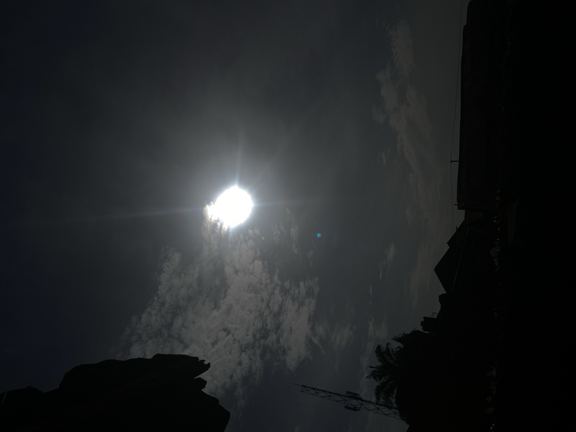 Bright morning sunlight documented through clouds in Barden Yana