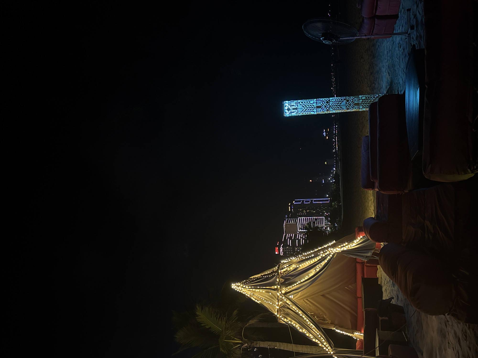 Beachside MALIBU lounge documented during evening in Đà Nẵng