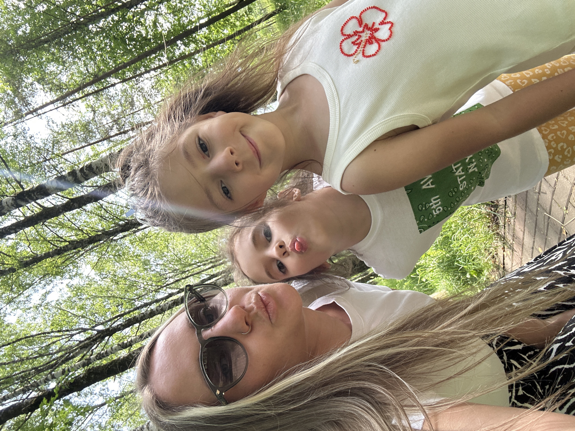 Outdoor afternoon in Slantsy's green spaces and riverside edges