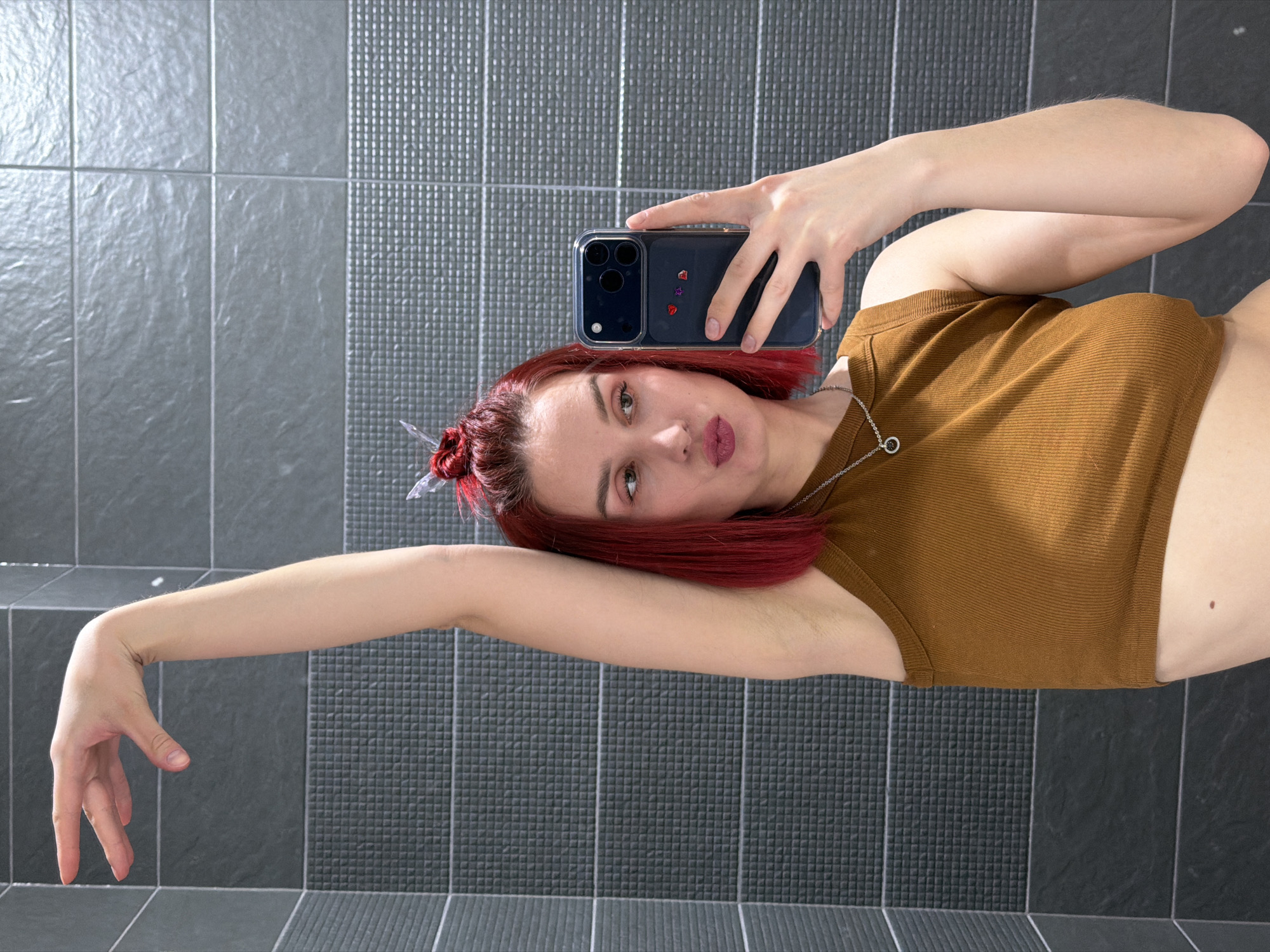 Woman takes morning bathroom selfies in Chaikovsky, Russia