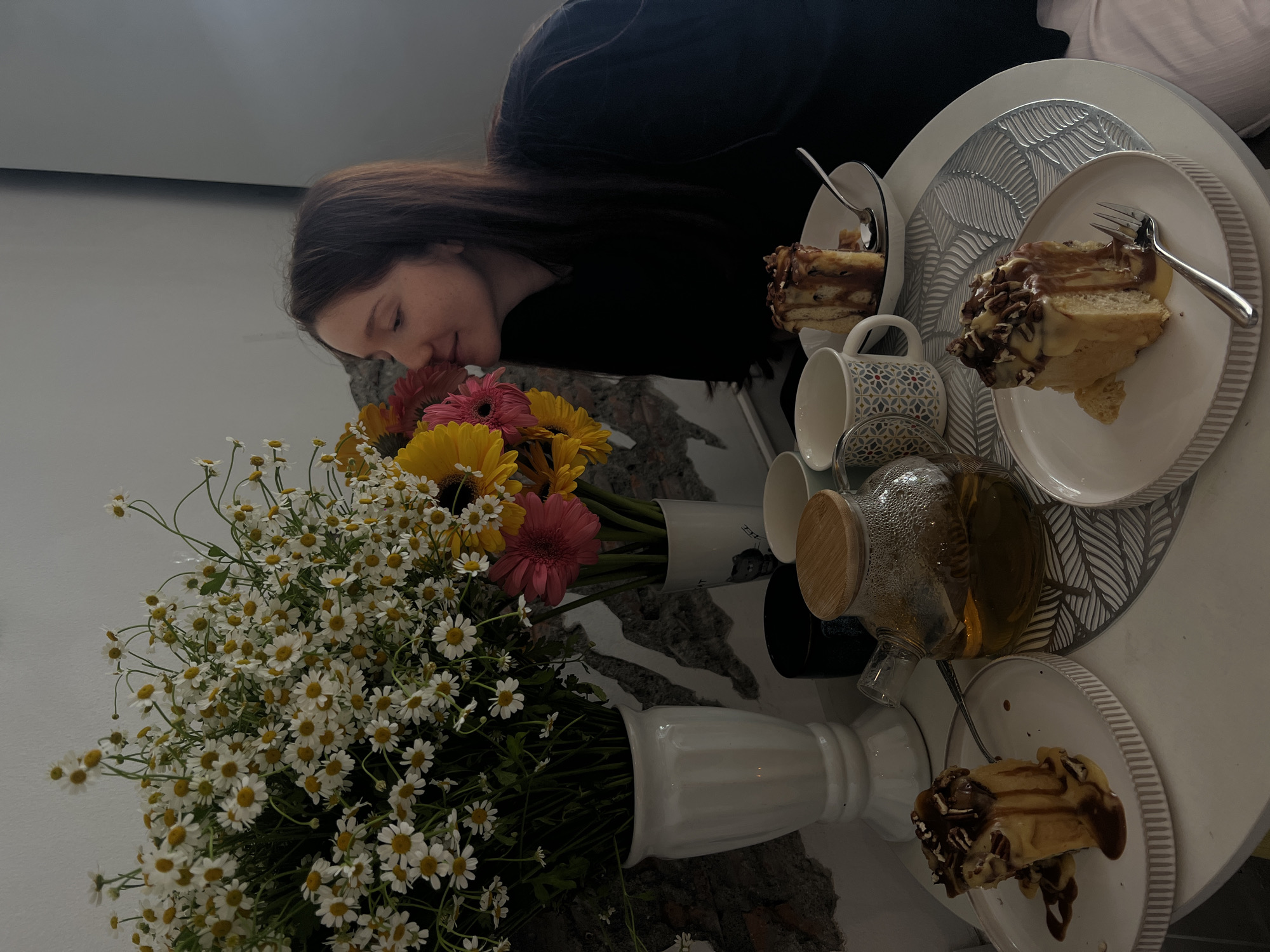 Morning flower arrangements and street scenes documented in Phuket
