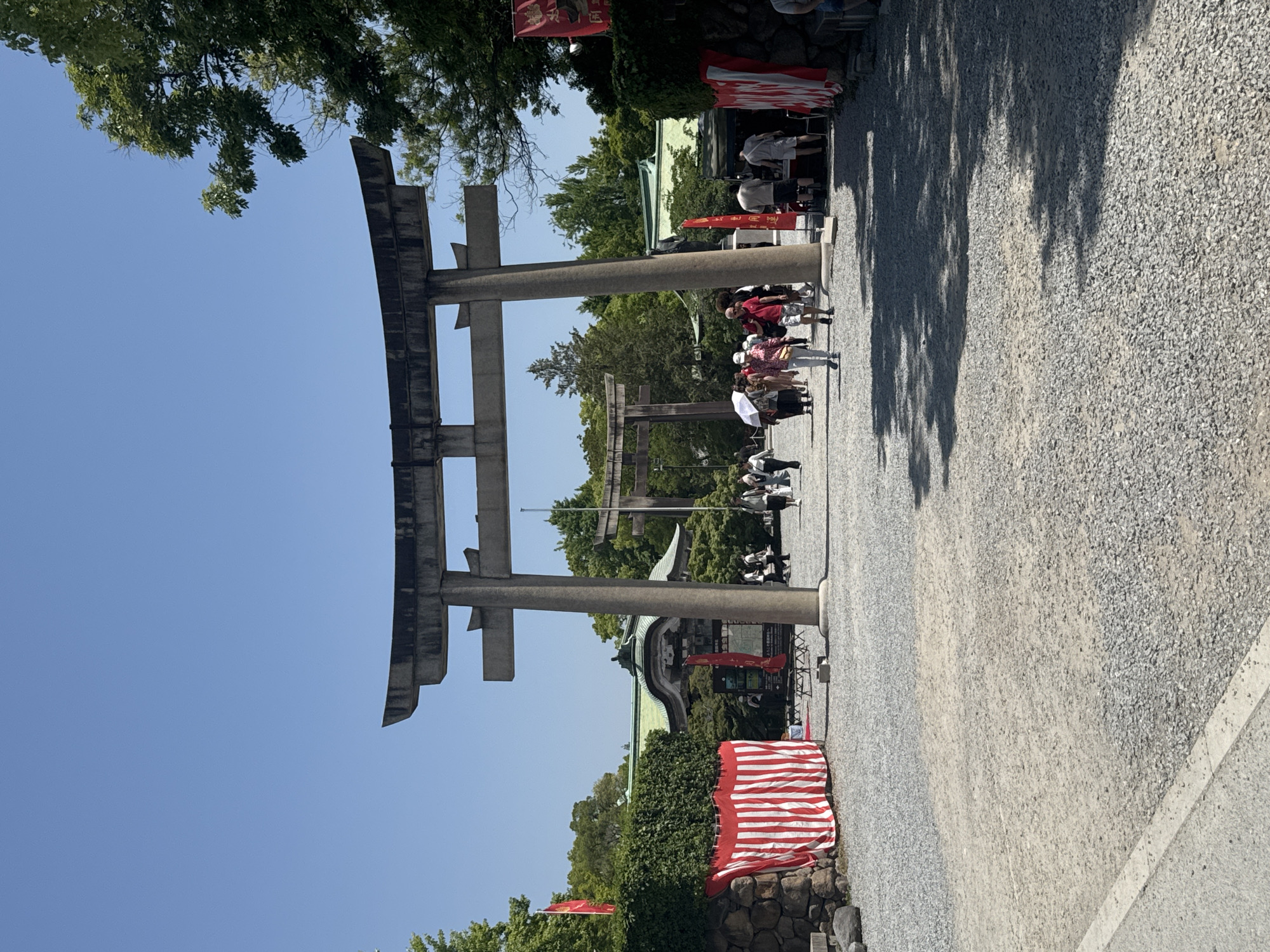 Early morning visitors spotted at Osaka shrine and castle