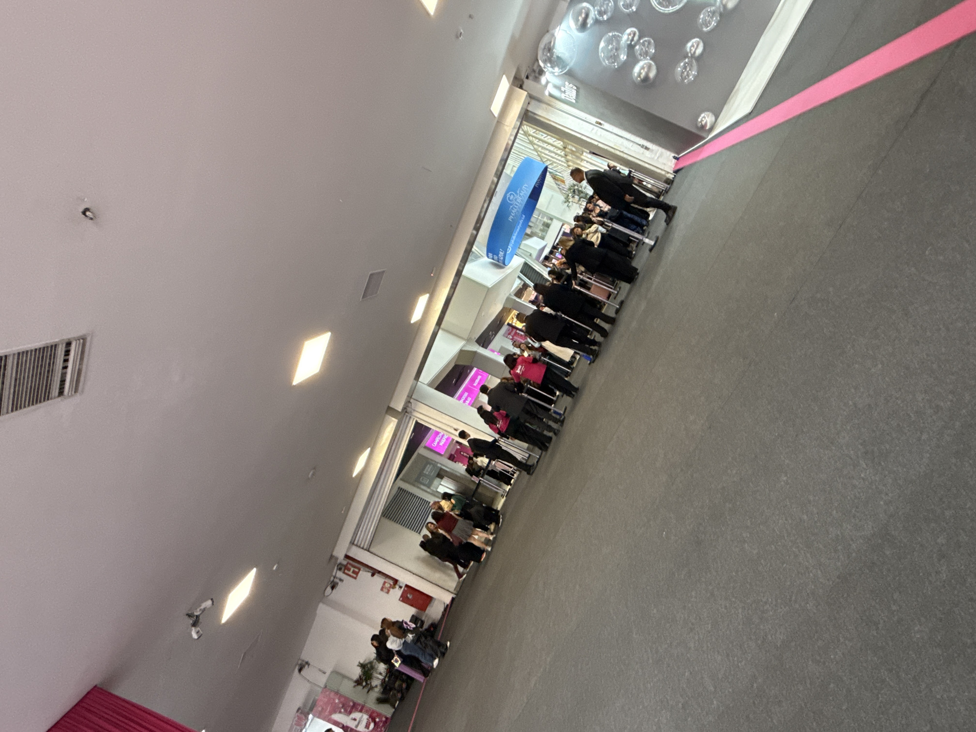 Beauty Show trade event draws crowds in São Paulo