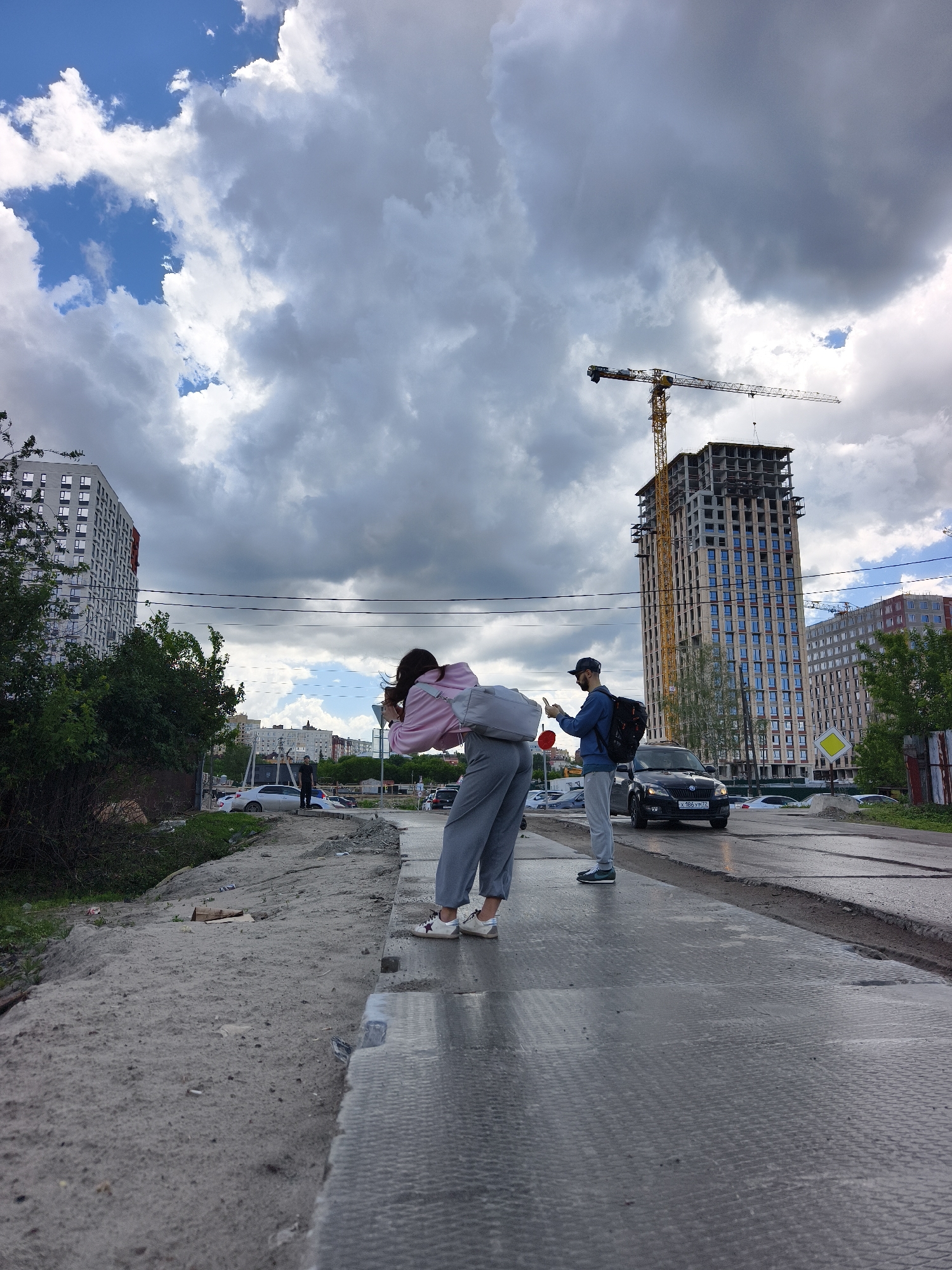 Morning snapshots show everyday Tyumen amid construction and urban decay