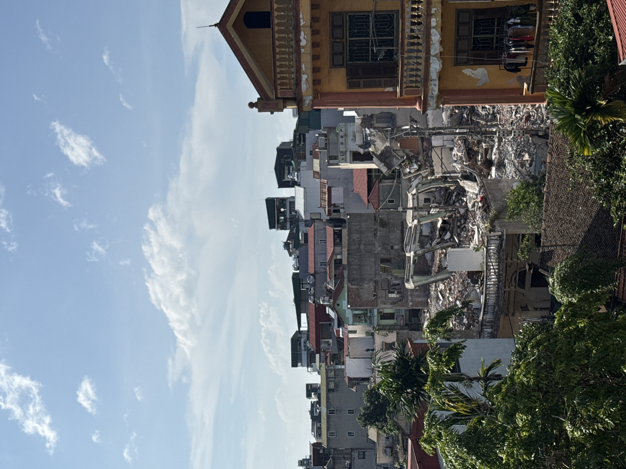 Morning street life documented in Hà Nội's historic districts