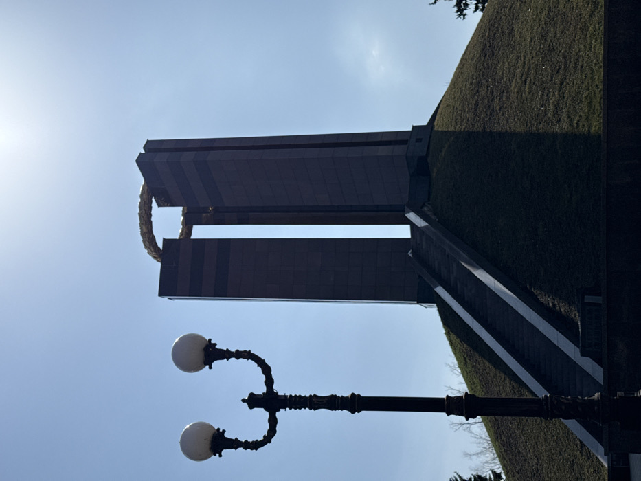 Woman documents sunny morning visit to central Donetsk landmarks