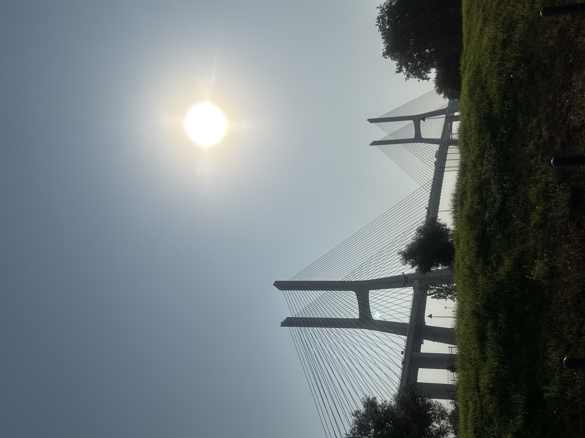 Morning in Loures: bridge views and an elevator selfie
