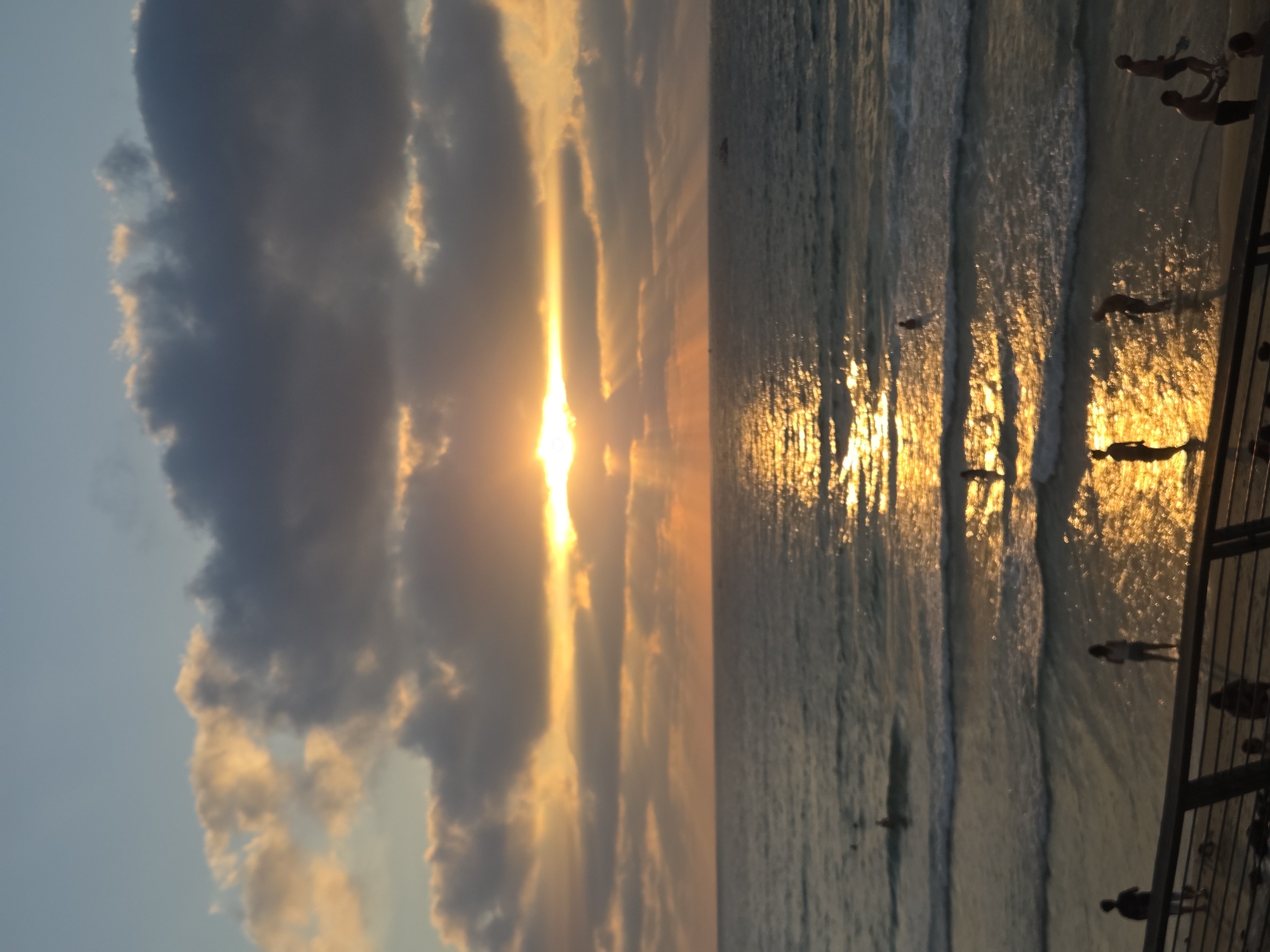 Sunset to street art: an afternoon roaming Tel Aviv