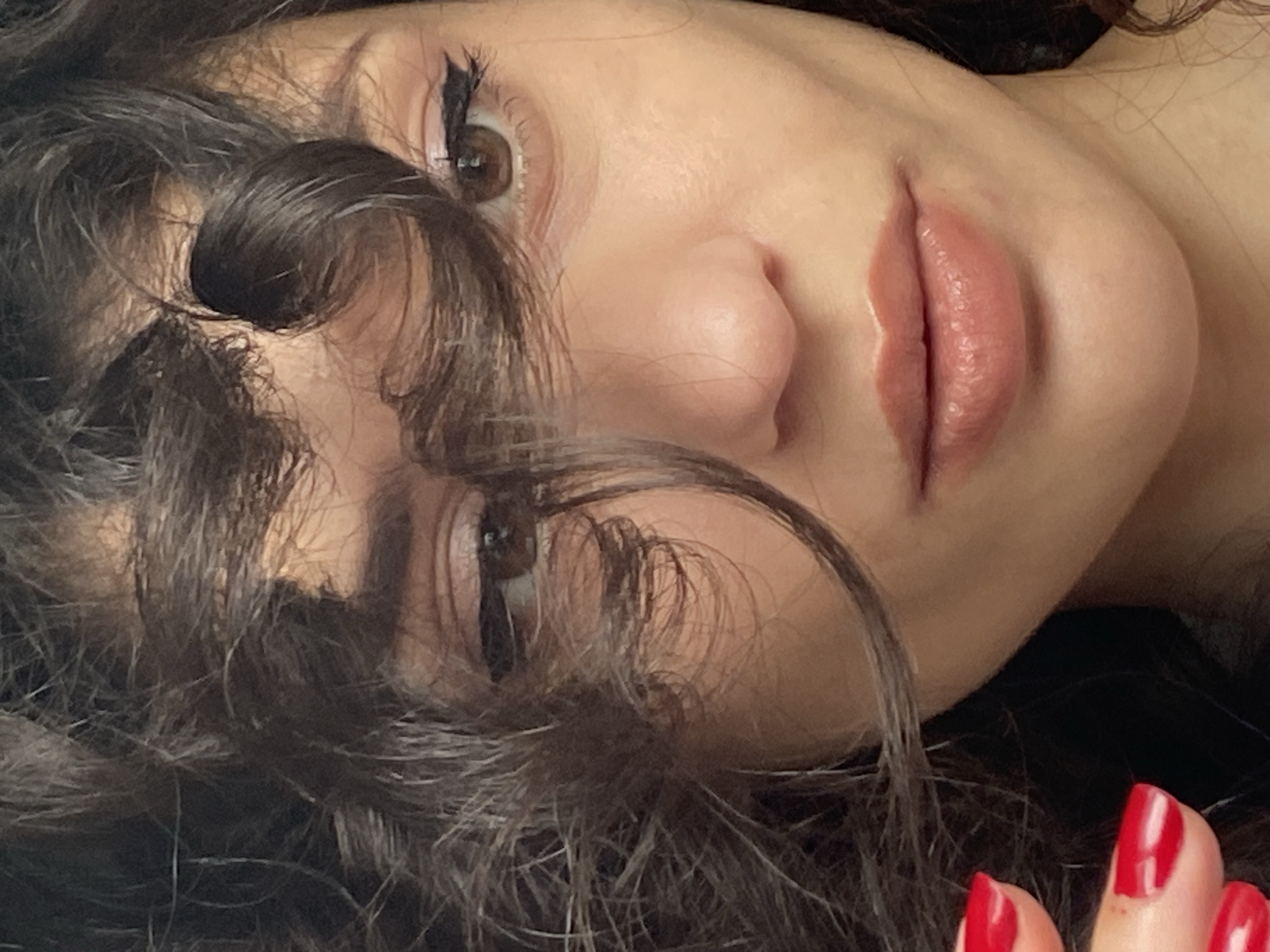 Woman conducts lengthy selfie session in Sofia apartment