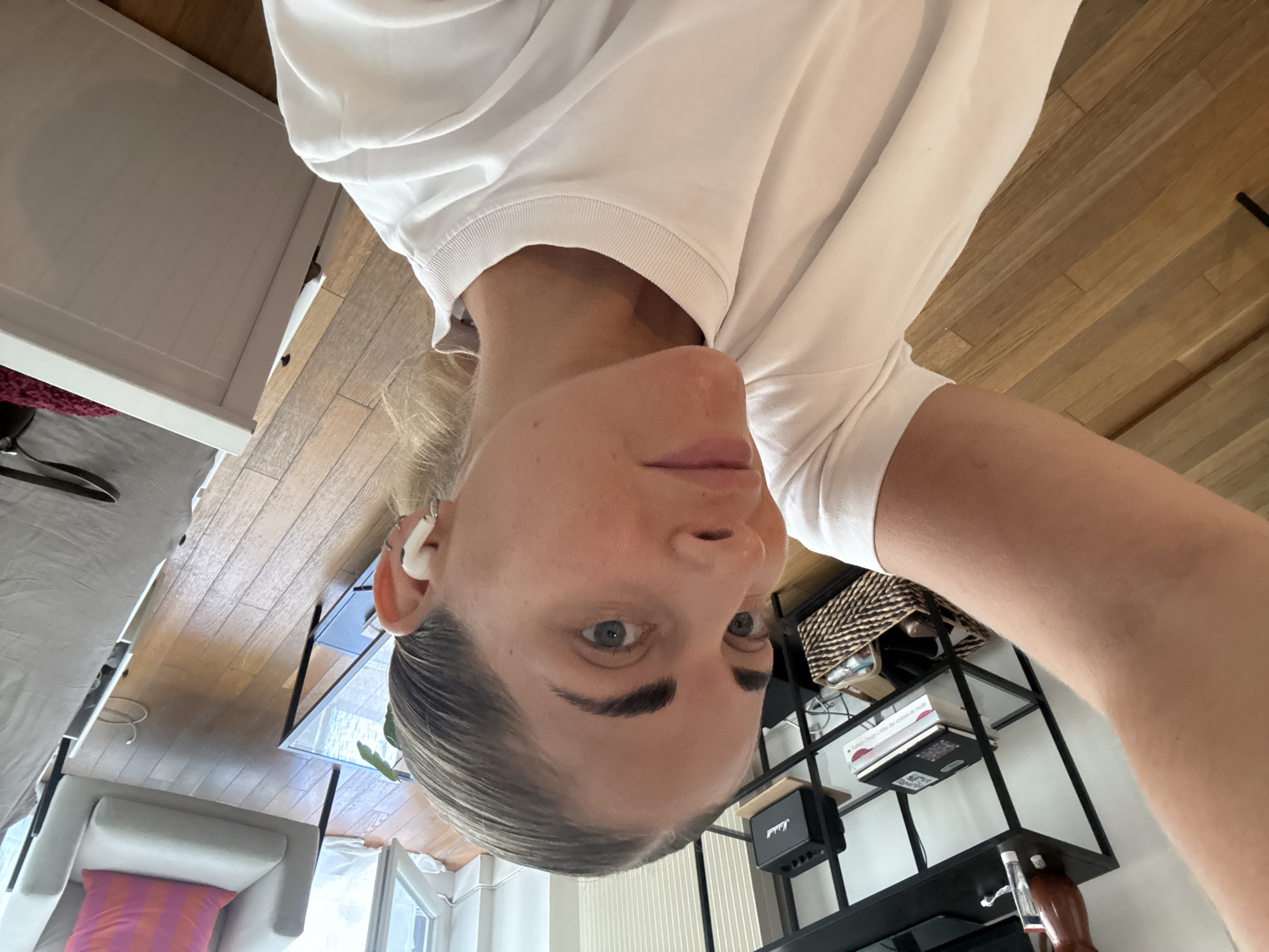 Casual selfie session in a Paris apartment
