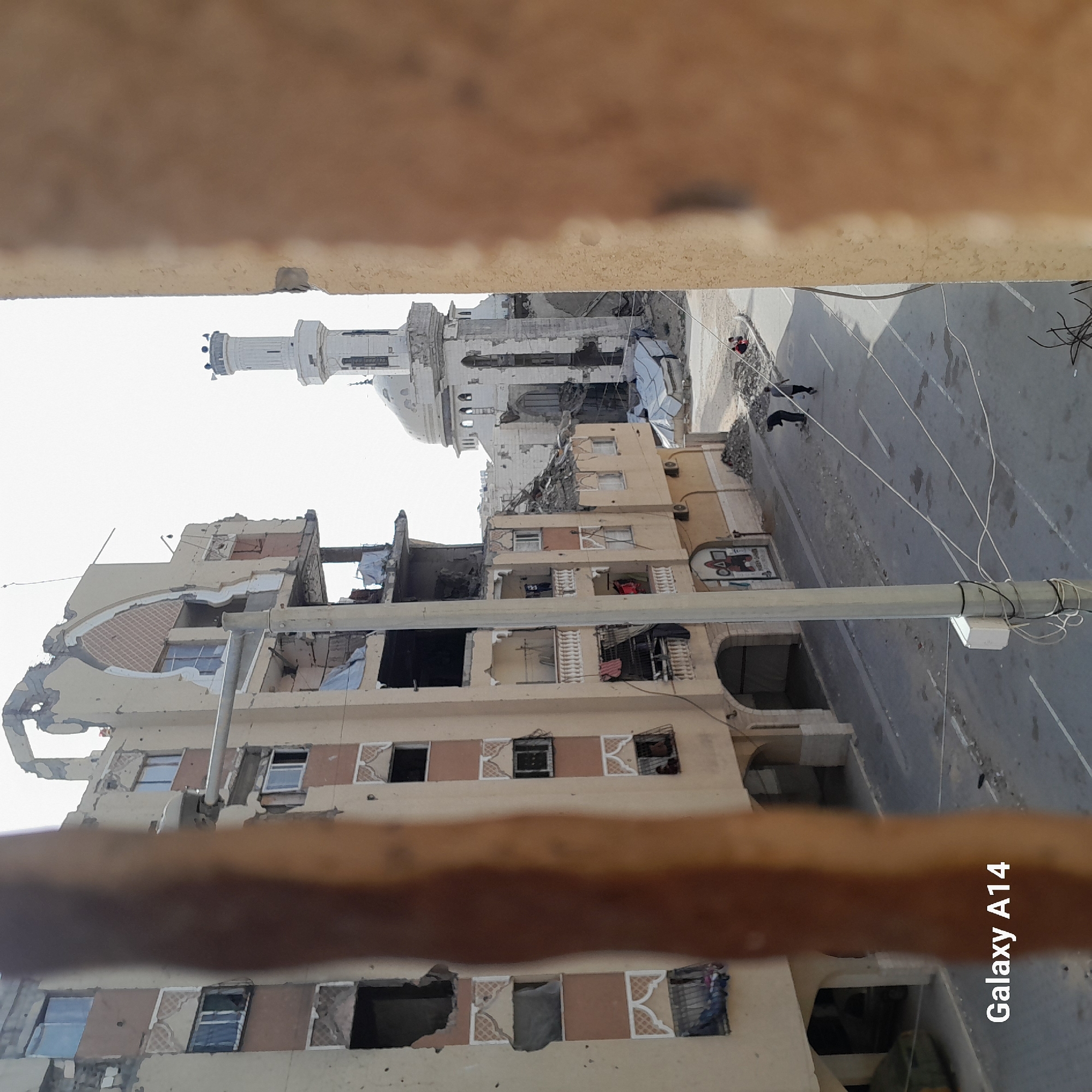 Witness documents destruction, displacement camps in Khan Yunis