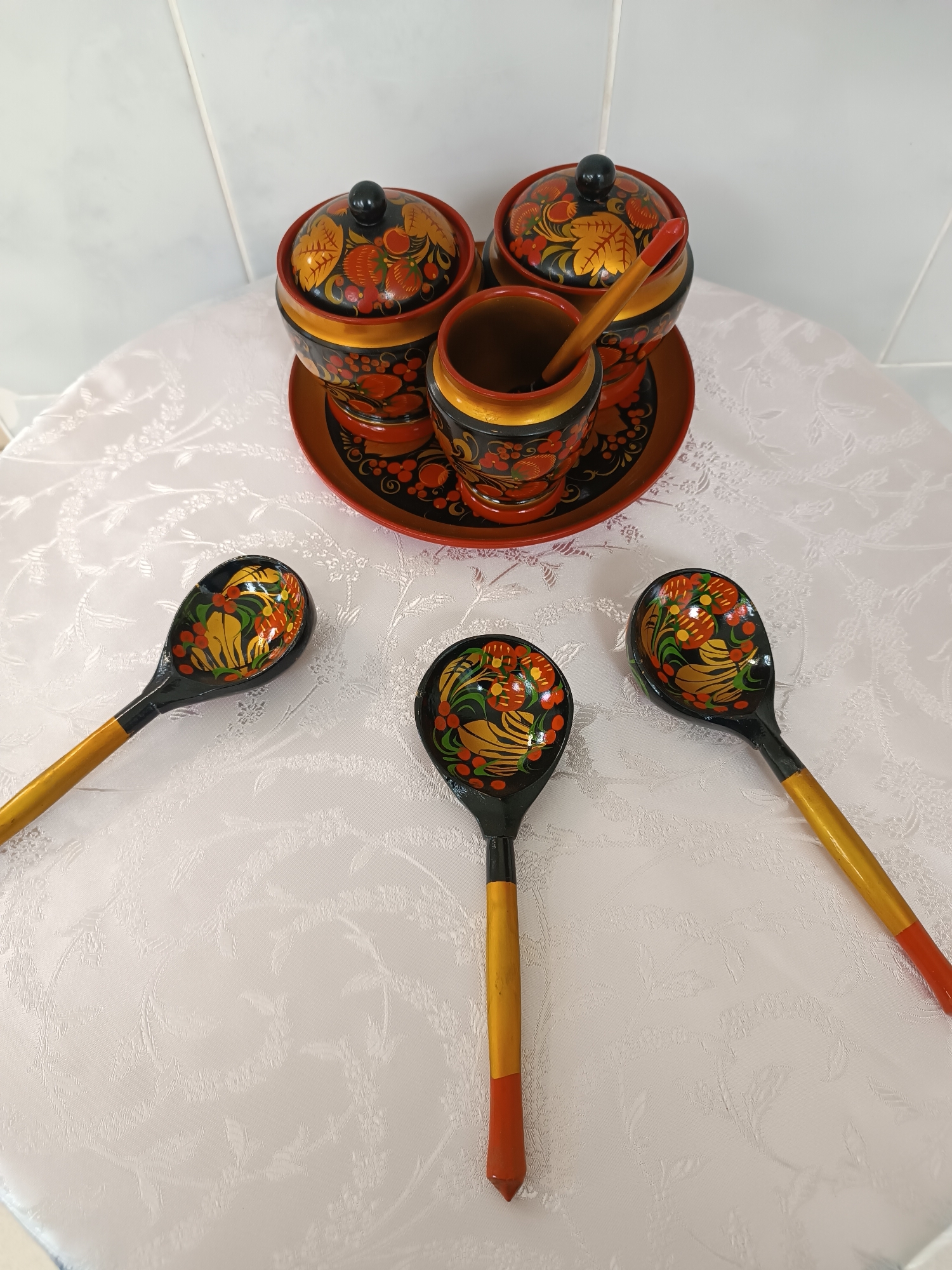 Traditional Russian folk art wooden tableware documented