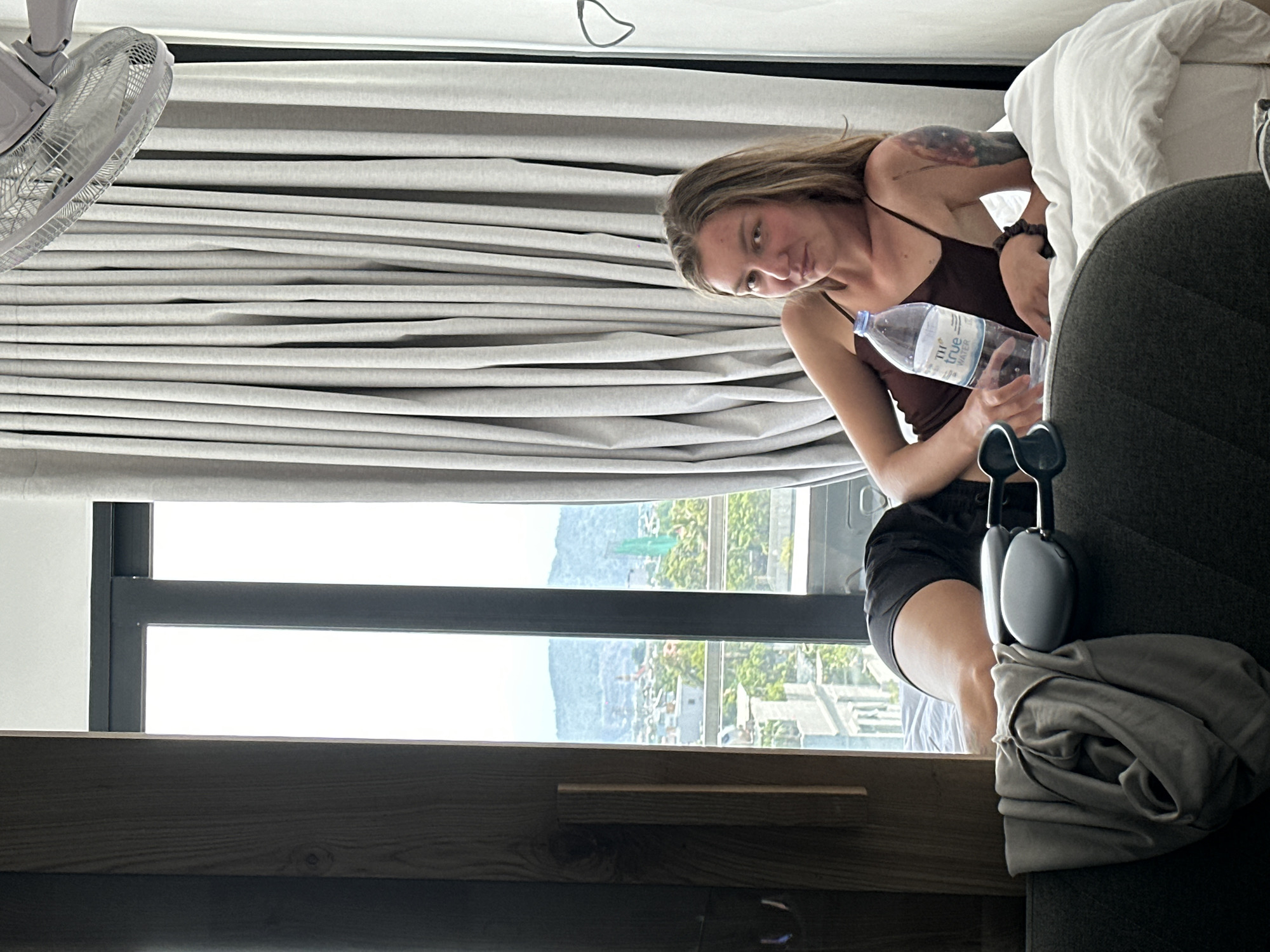 Lazy morning in a Đà Nẵng hotel room with a view