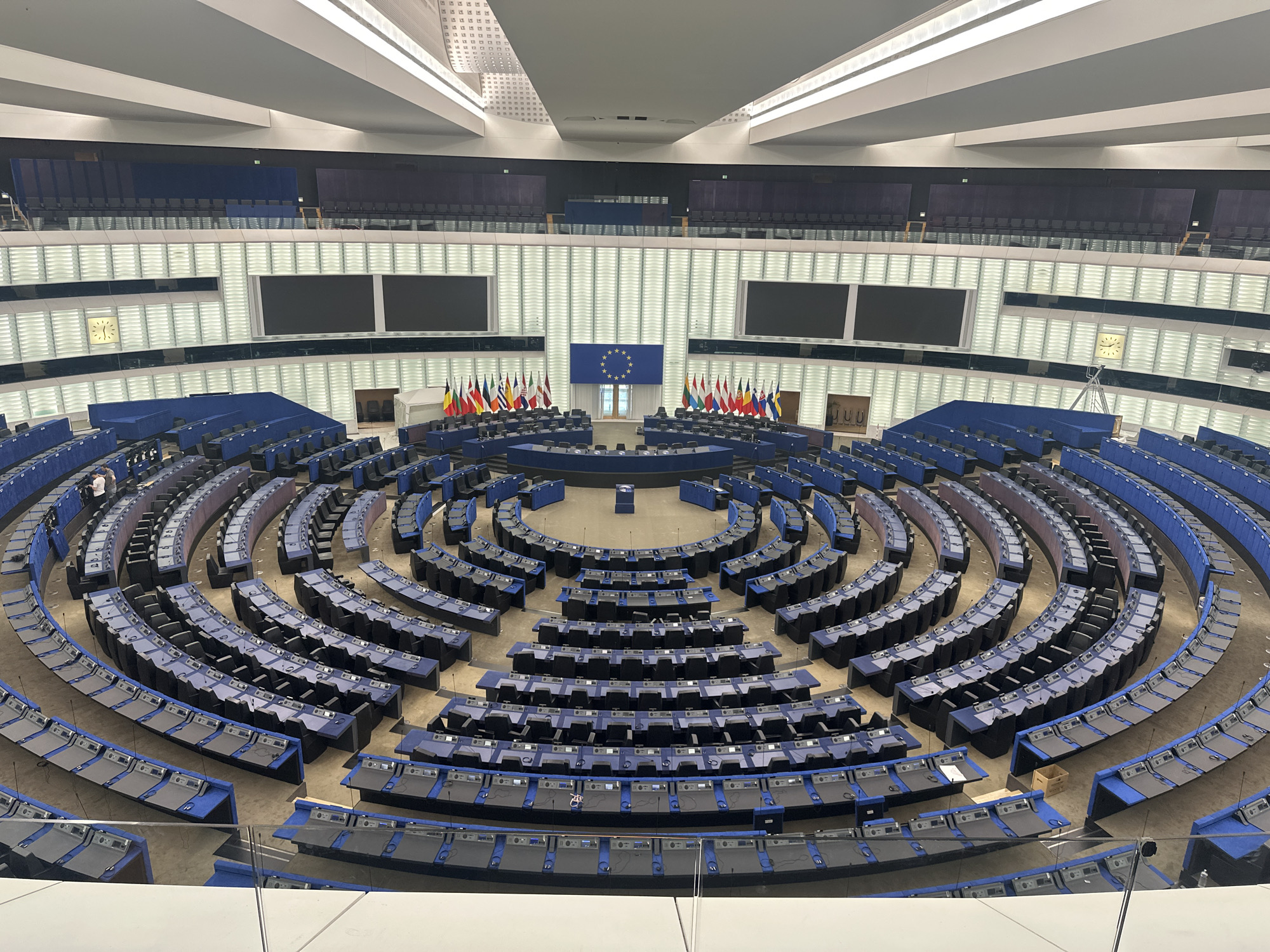 Visitor tours European Parliament building, attends presentation in Strasbourg