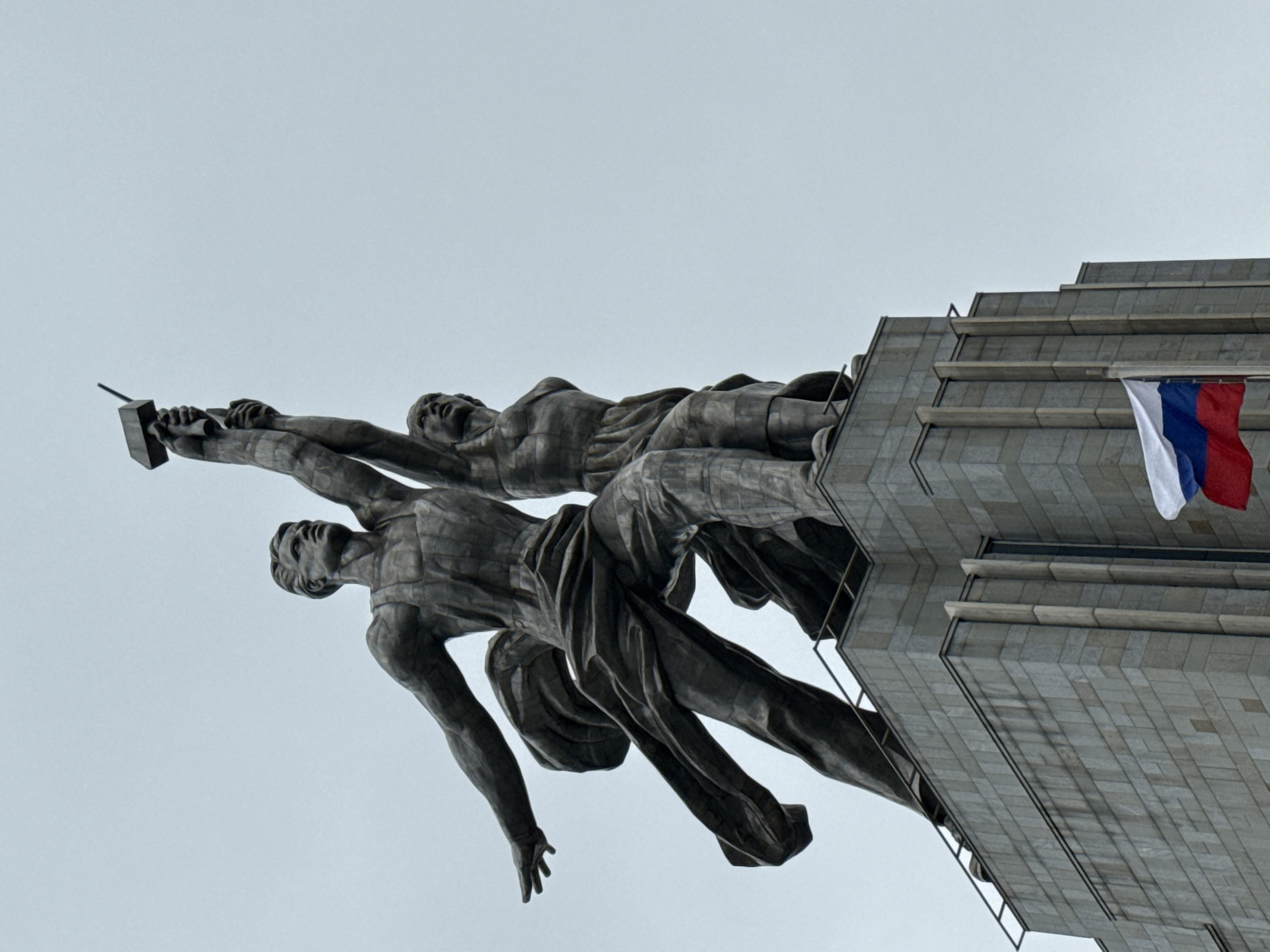 Iconic Soviet monument documented by witnesses in Moscow