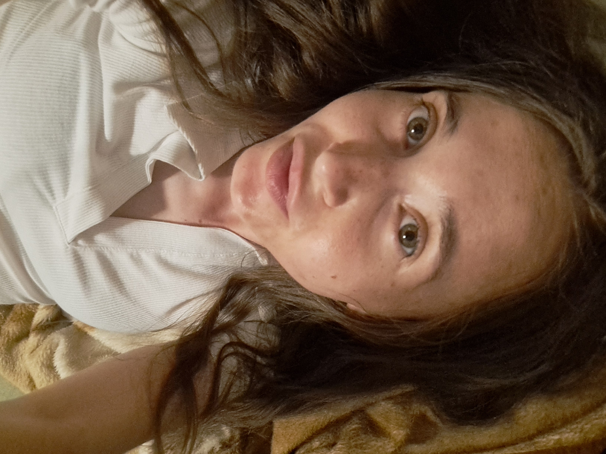 Selfies and a thermometer in Vypasne, Ukraine