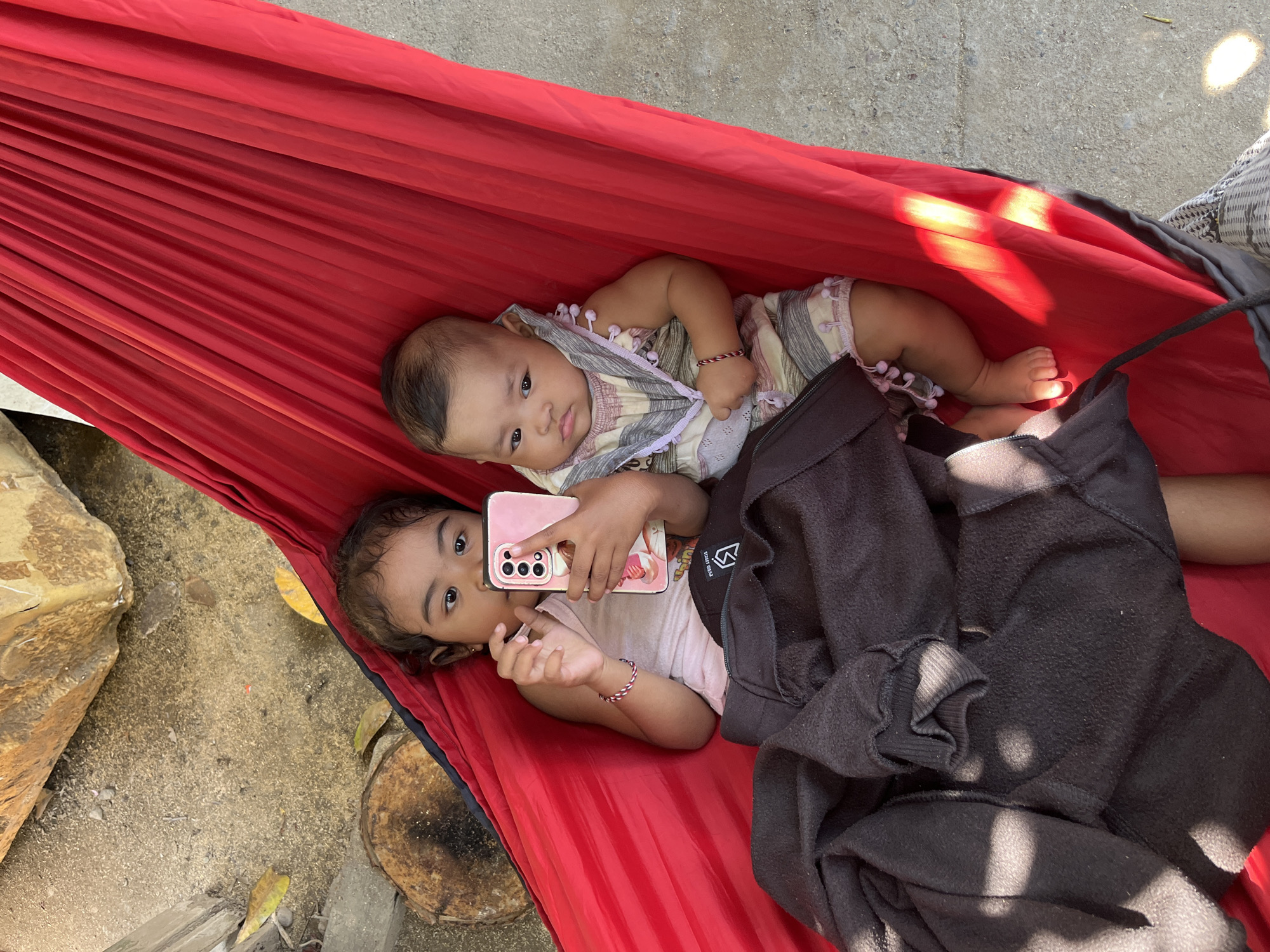 Lazy morning in Kruengmate: hammock time and a grilled fish meal