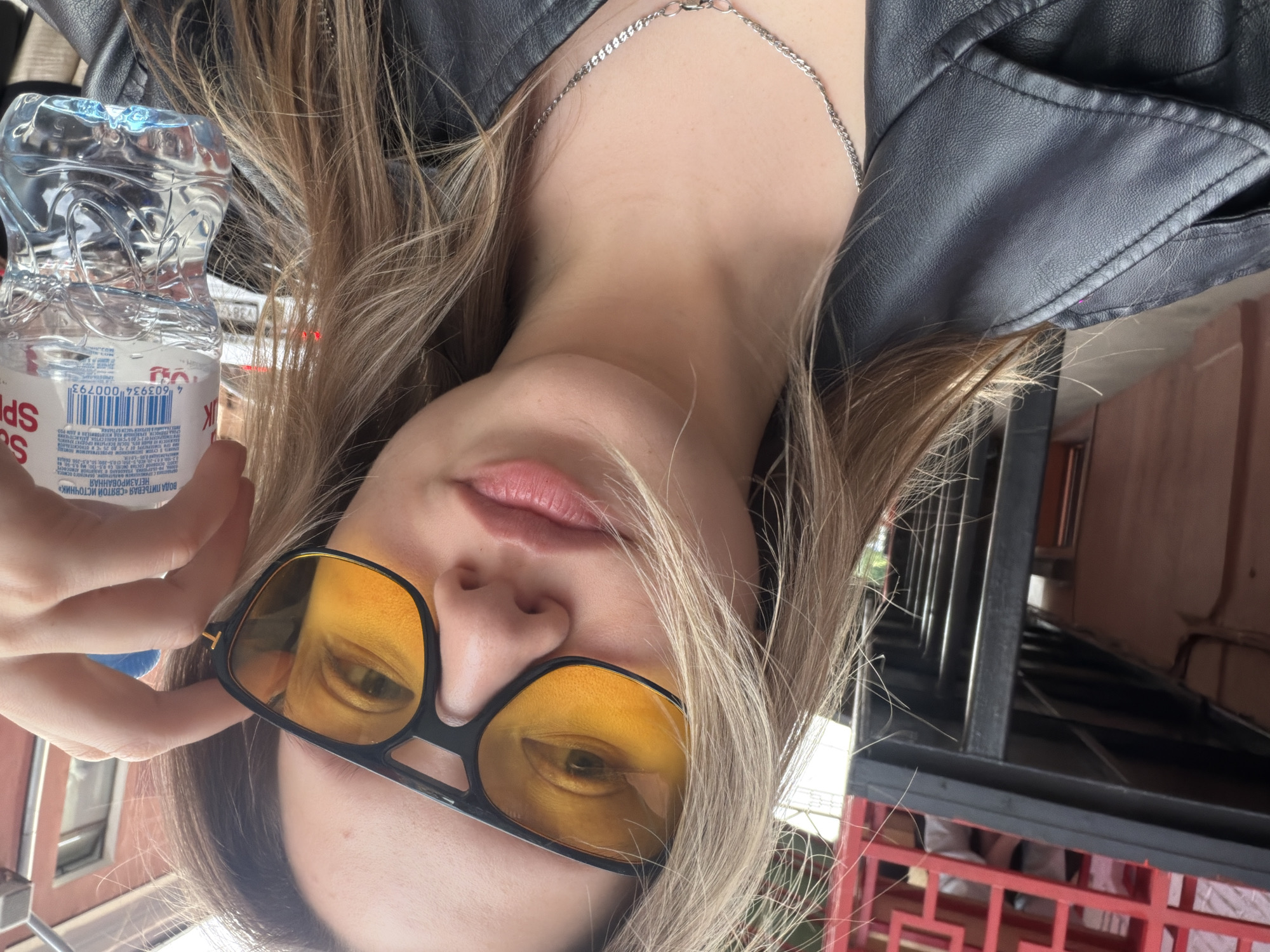Selfie session in Moscow, with a detour into an exhibition space
