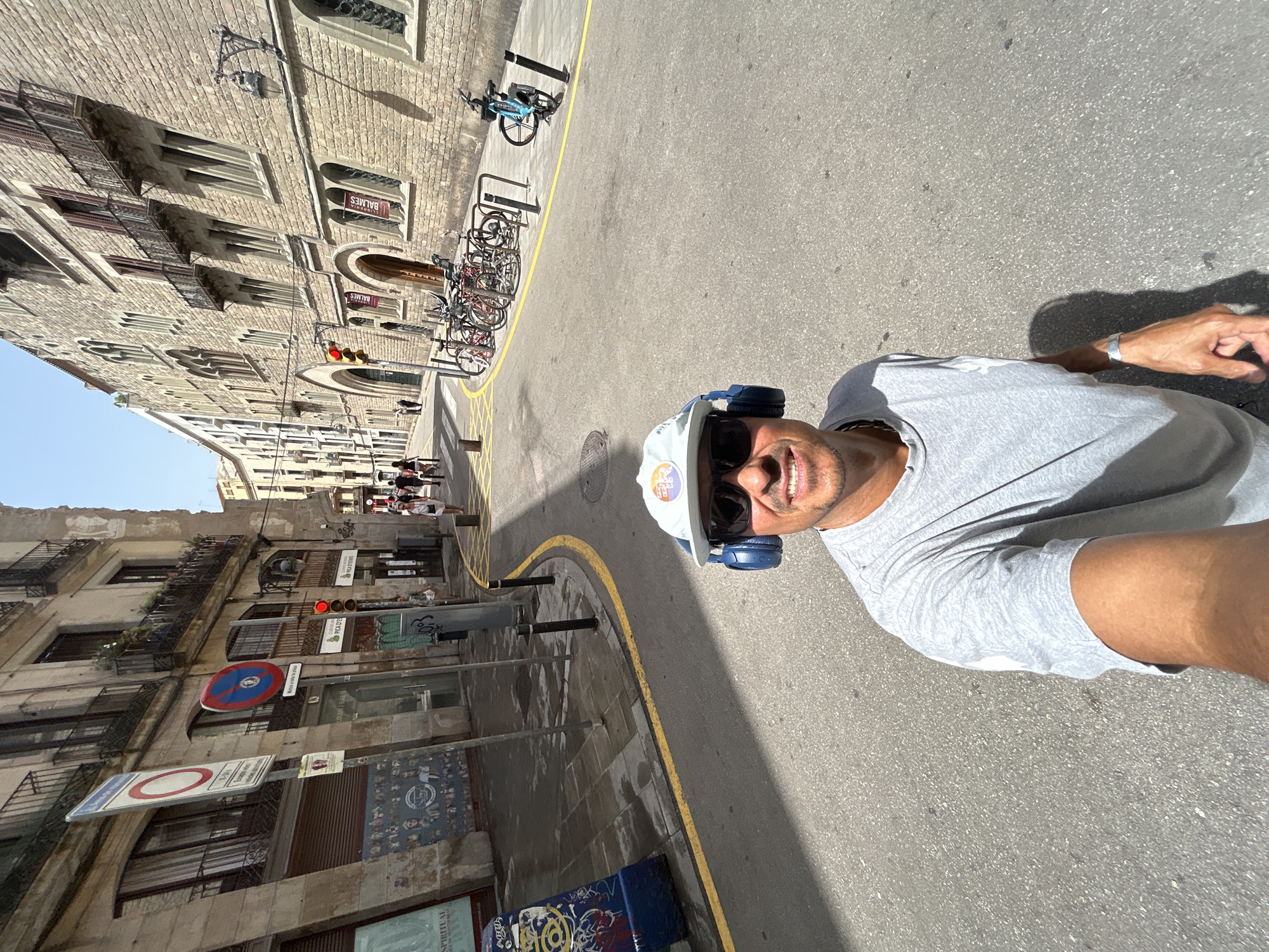 Sunday morning roam through Barcelona's Gothic Quarter and Eixample