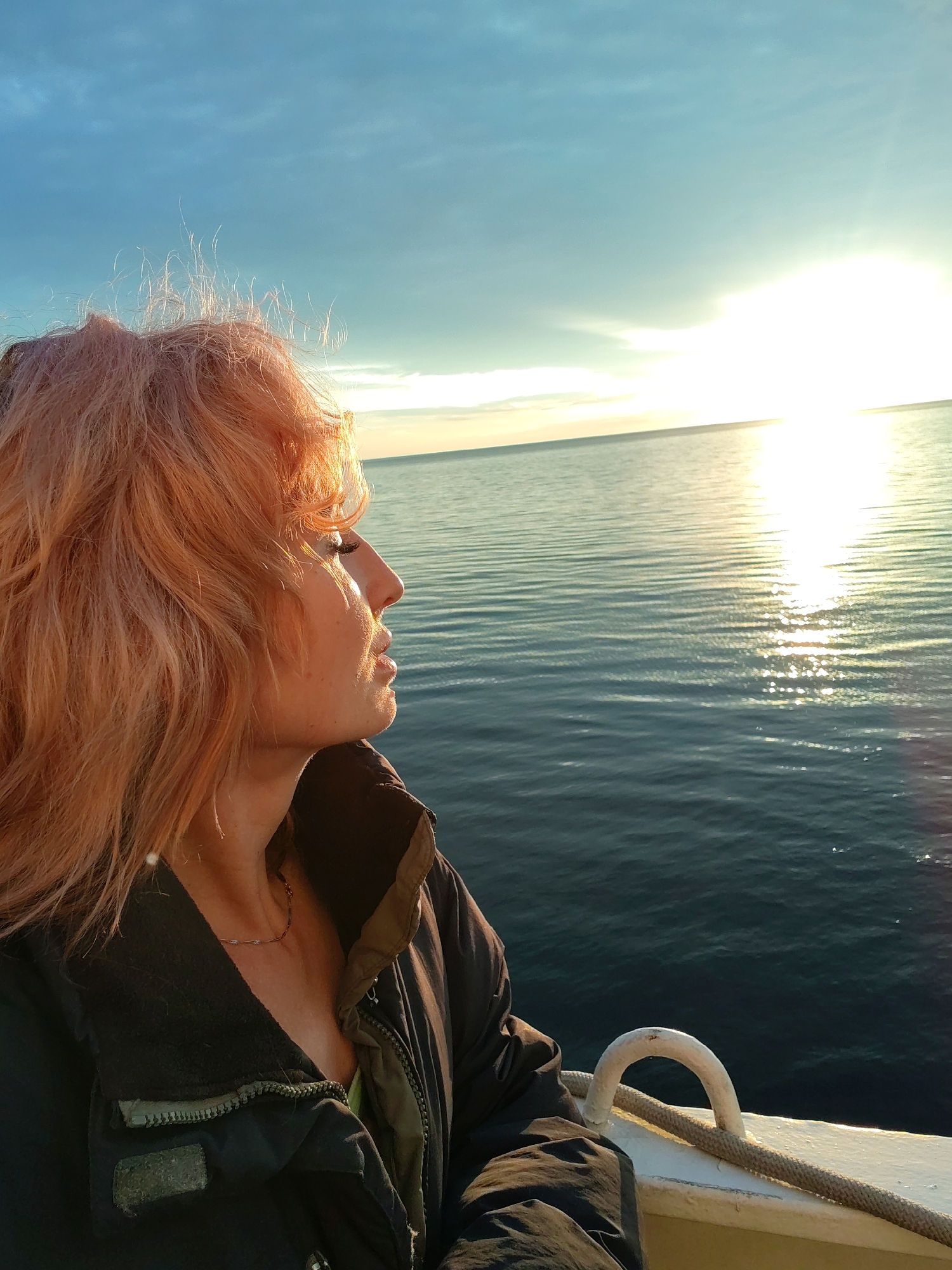 Sunset on the water and quiet indoor moments in Shcheleiki