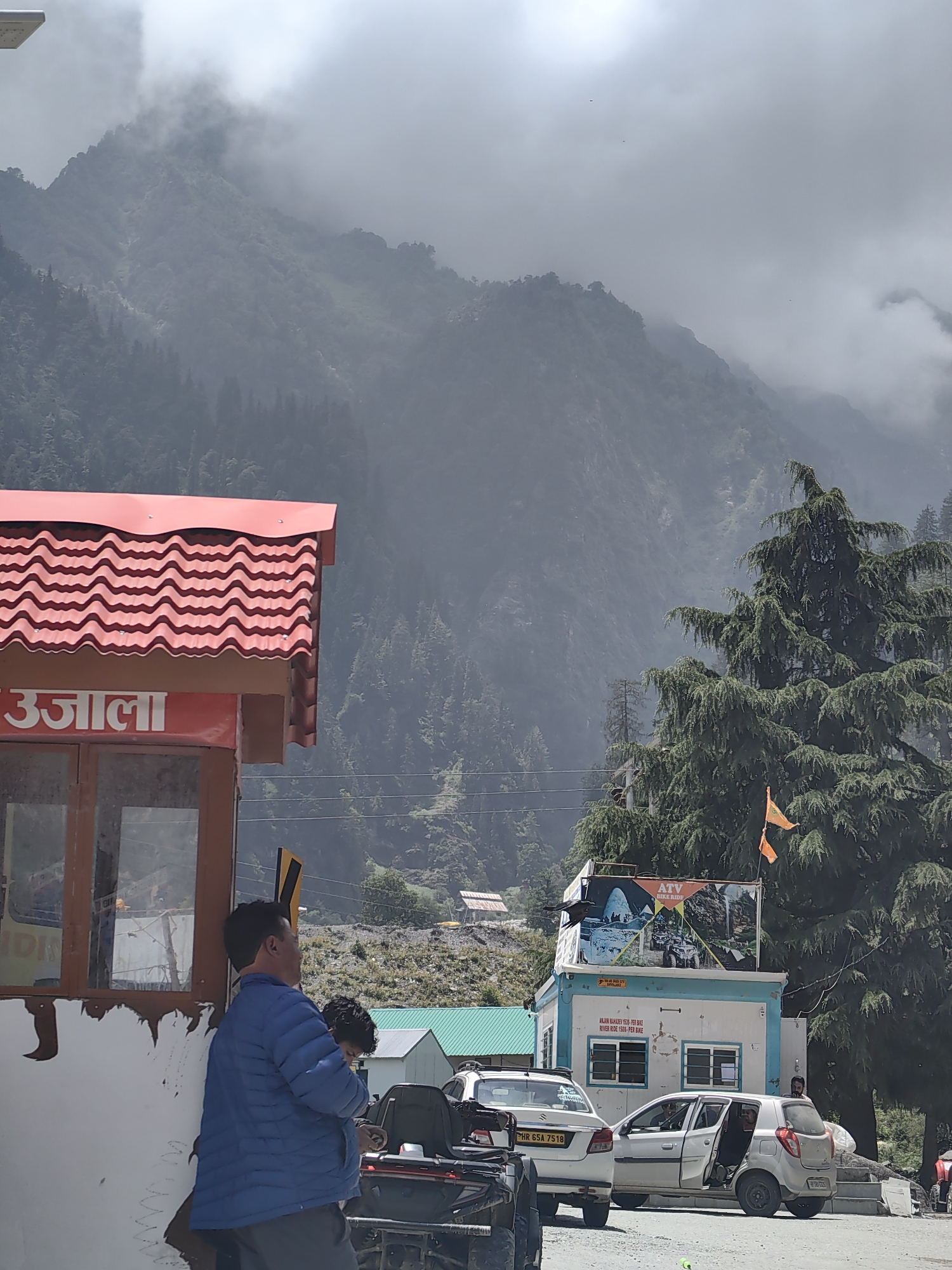 Solang Valley on a moody monsoon morning