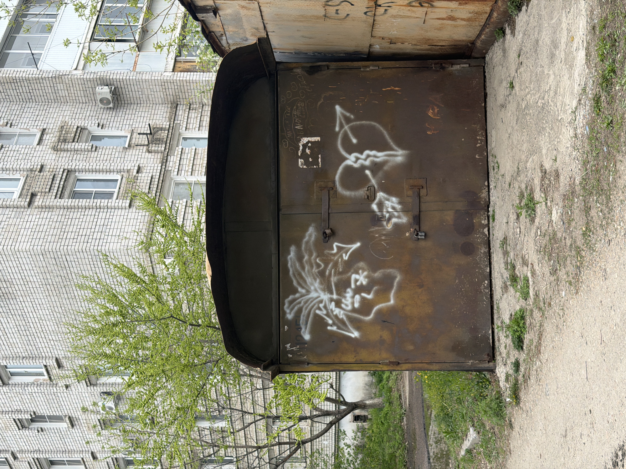 Everyday urban scenes documented across Birobidzhan neighborhoods