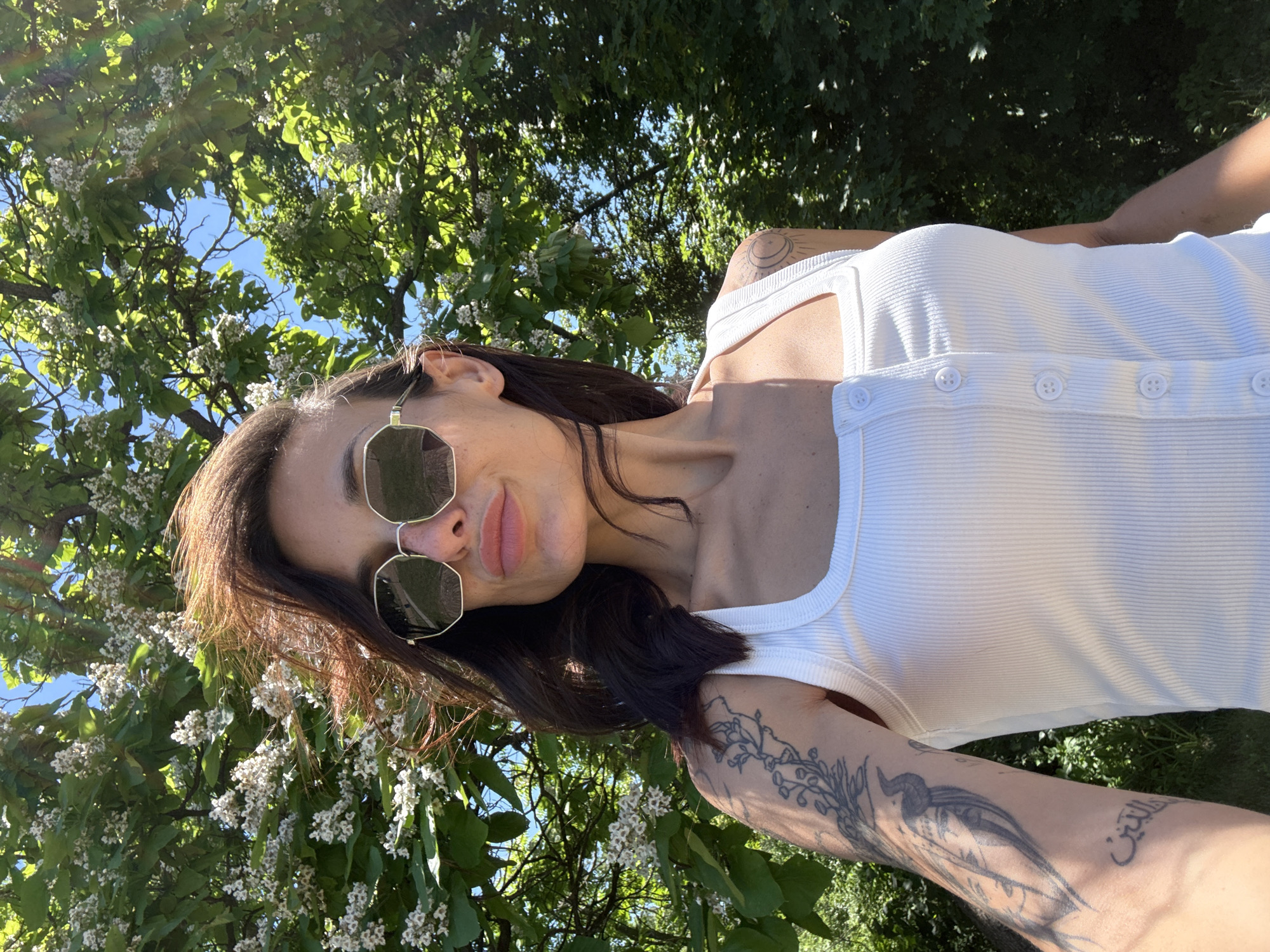 Morning stroll through Pleven's landmarks, selfies along the way