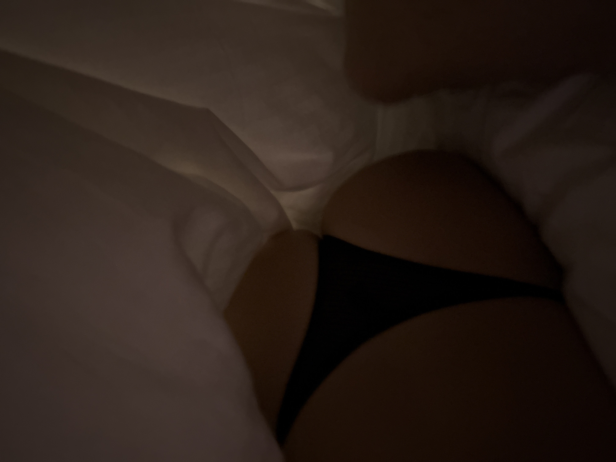 Woman documented using phone in bed during evening hours
