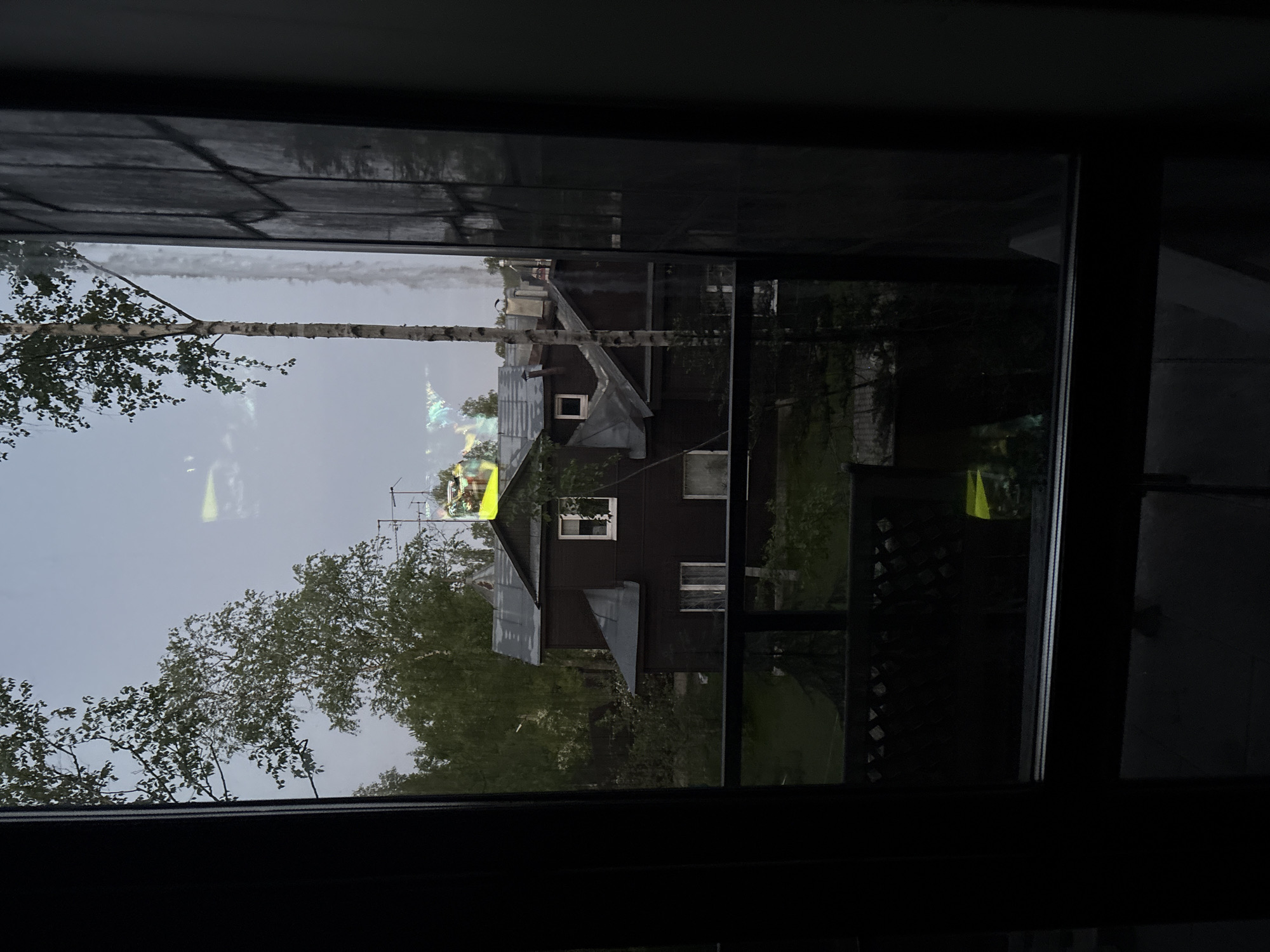 Nighttime residential street view documented in Saint Petersburg