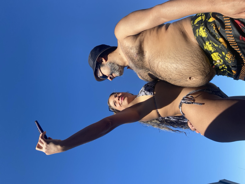 Rooftop pool gathering captured in Buenos Aires afternoon