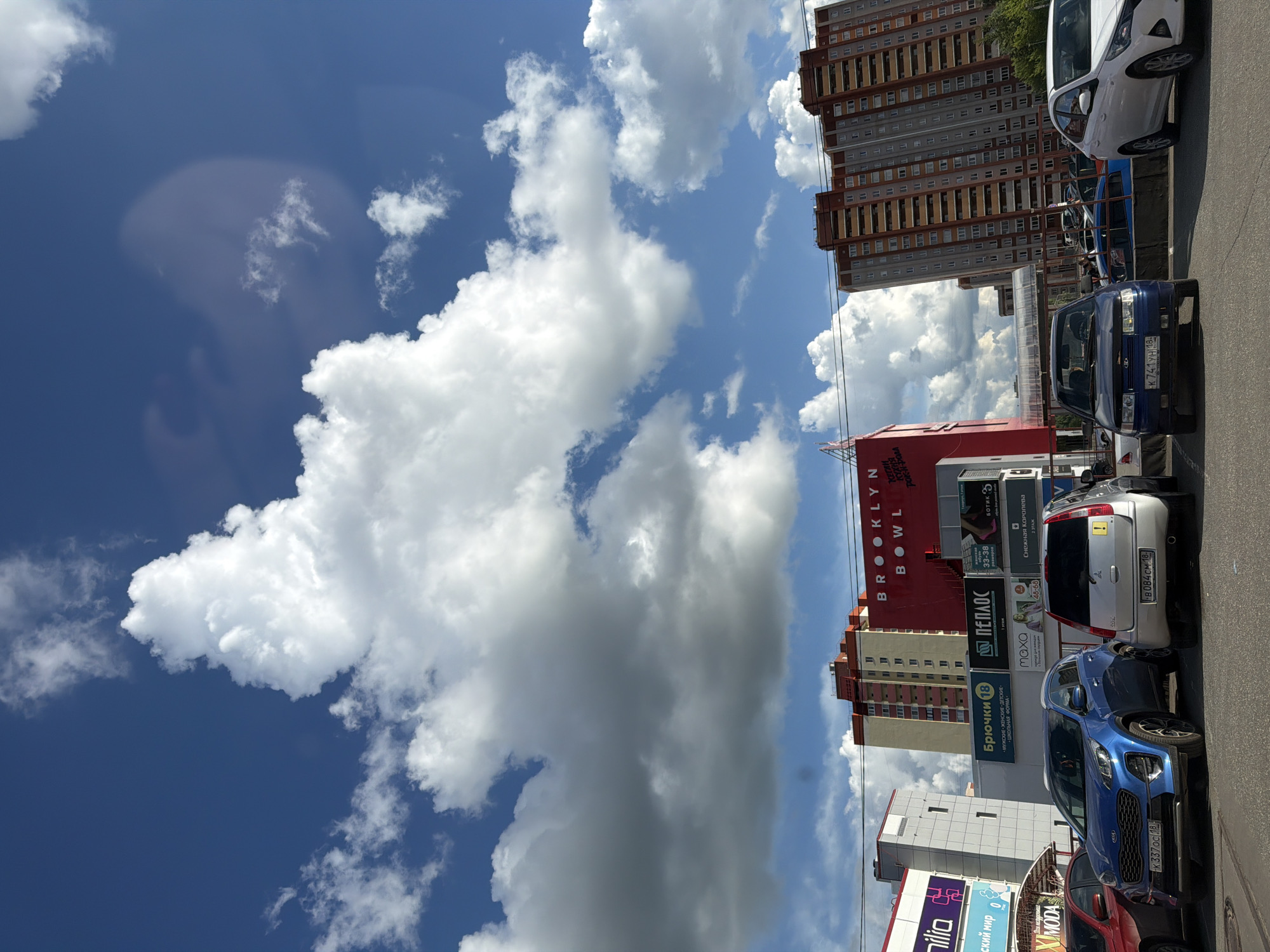 Casual moments documented across Izhevsk during afternoon hours