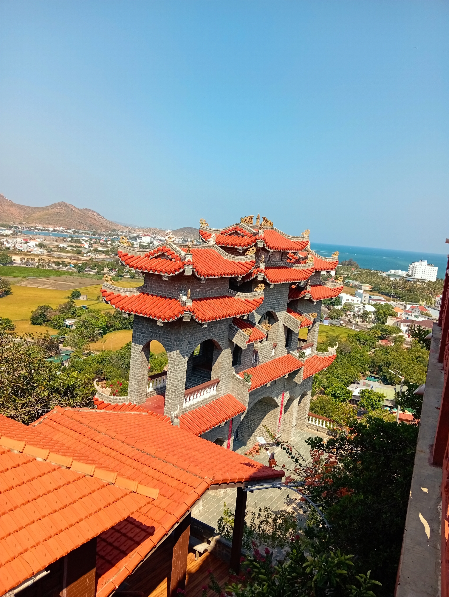 Pagoda and coastal landscape photographed in Khánh Hải, Vietnam