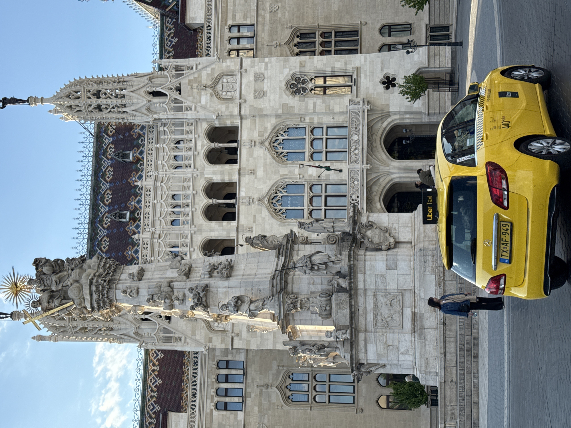 Tourist captures multiple angles of Budapest's Matthias Church