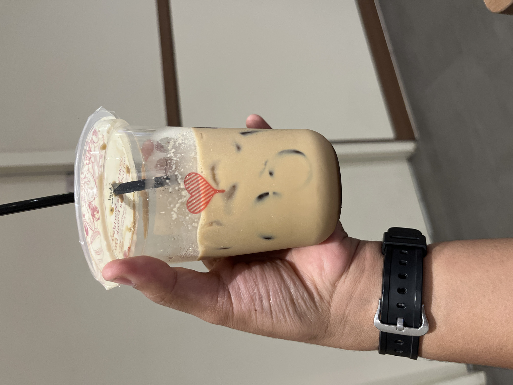 Afternoon cafe hangout in Tangerang with drinks and food