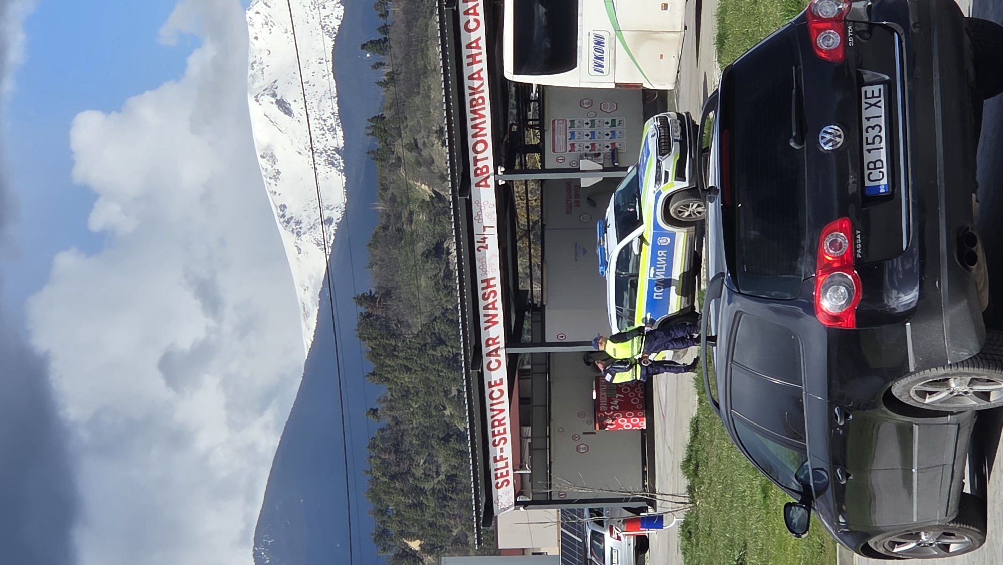 Police presence observed at Razlog car wash facility