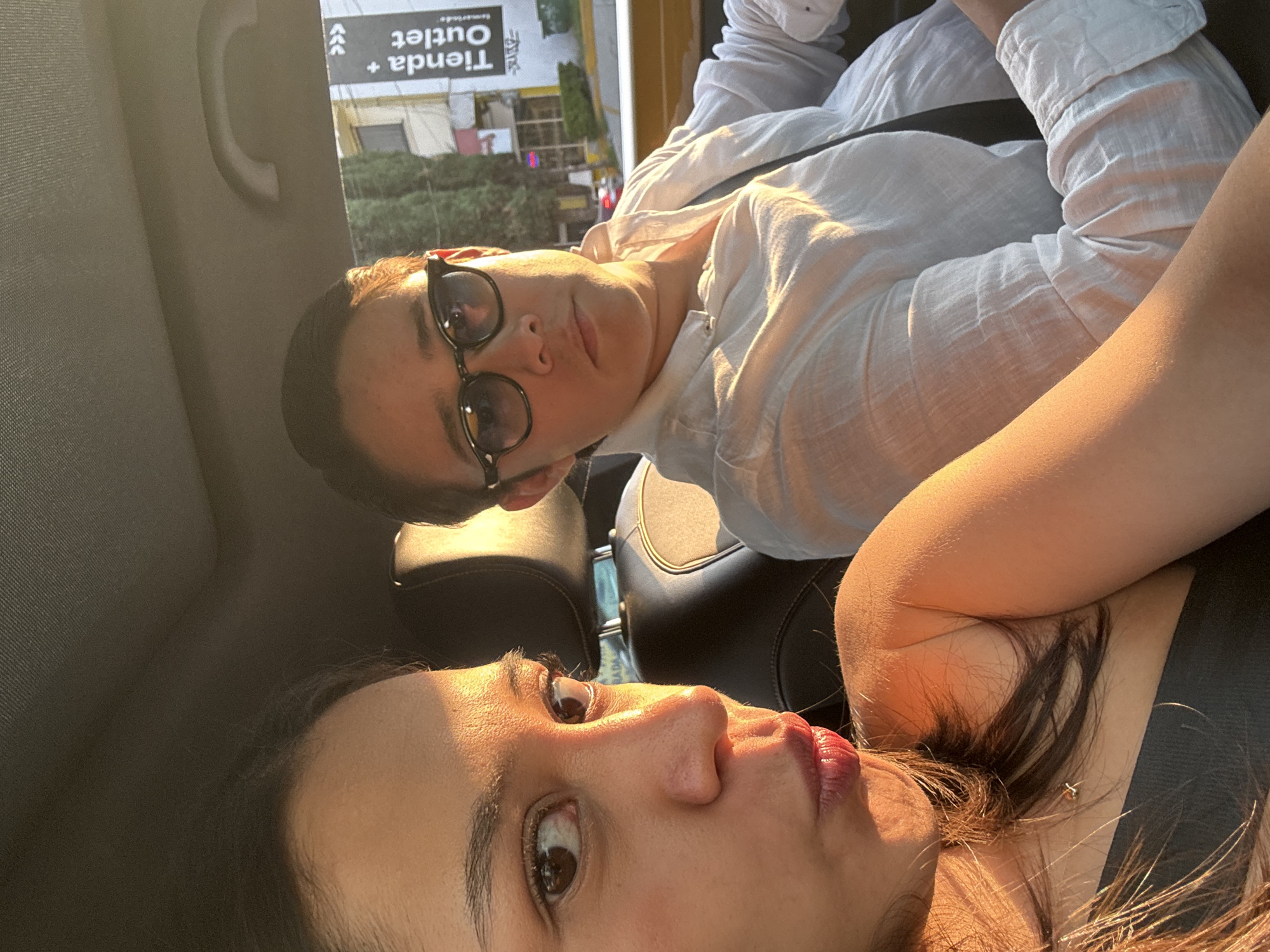 Two people observed in car in Puebla, Mexico