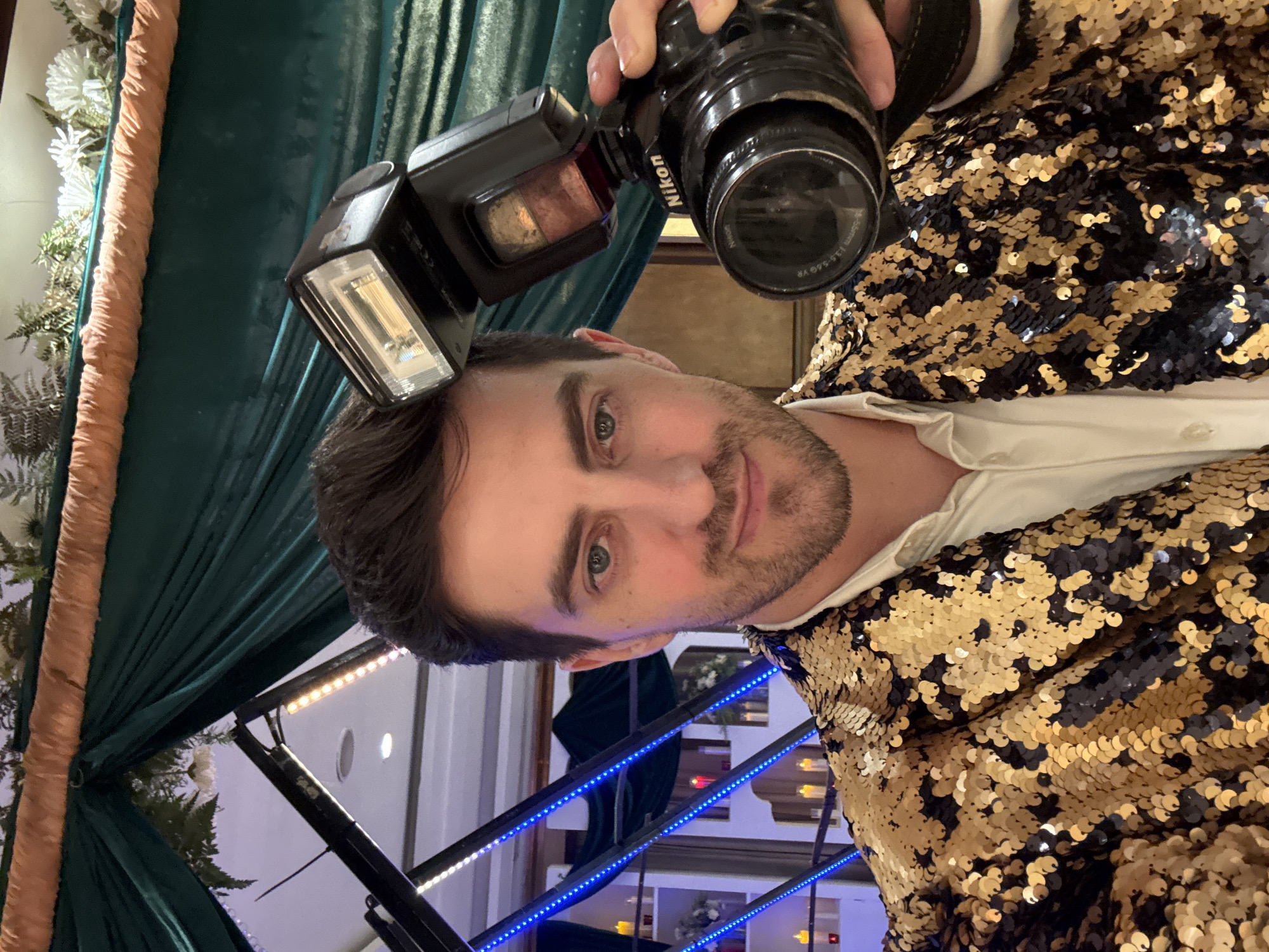 Wedding celebration with photographer documented in Delhi hall